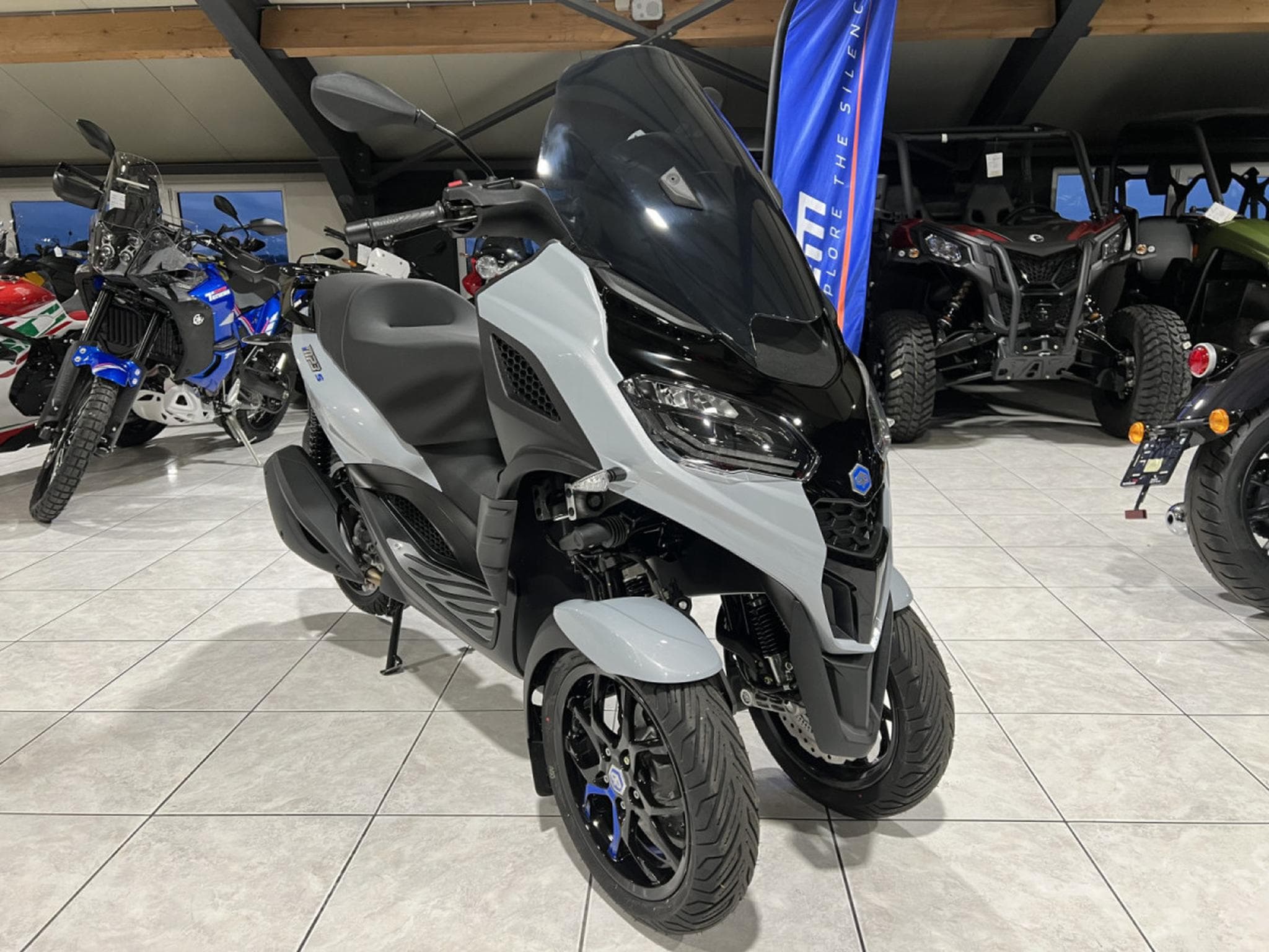 Piaggio MP3 310 SPORT (2026) - Photo 7