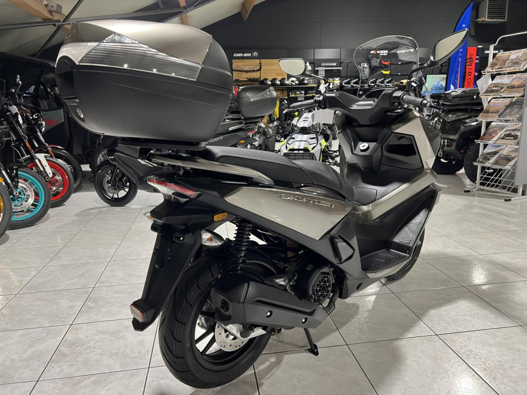 Kymco Skytown 50 (2025) - Photo 3