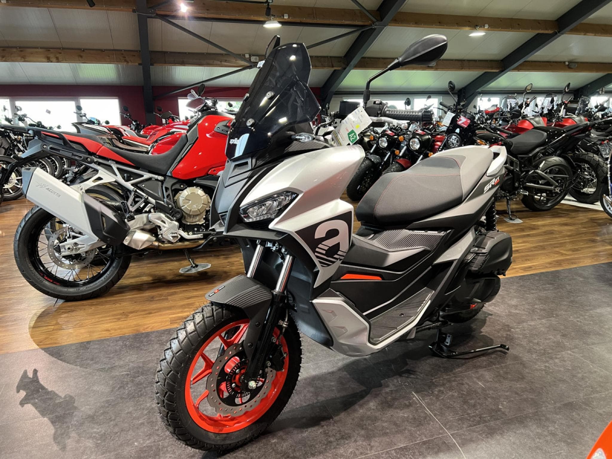 Aprilia SR 200 GT SPORT (2026) - Photo 2