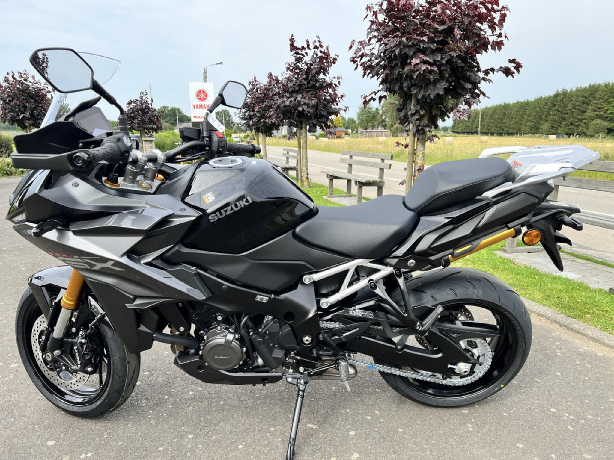 Suzuki GSX-S 1000 GX (2026) - Photo 4