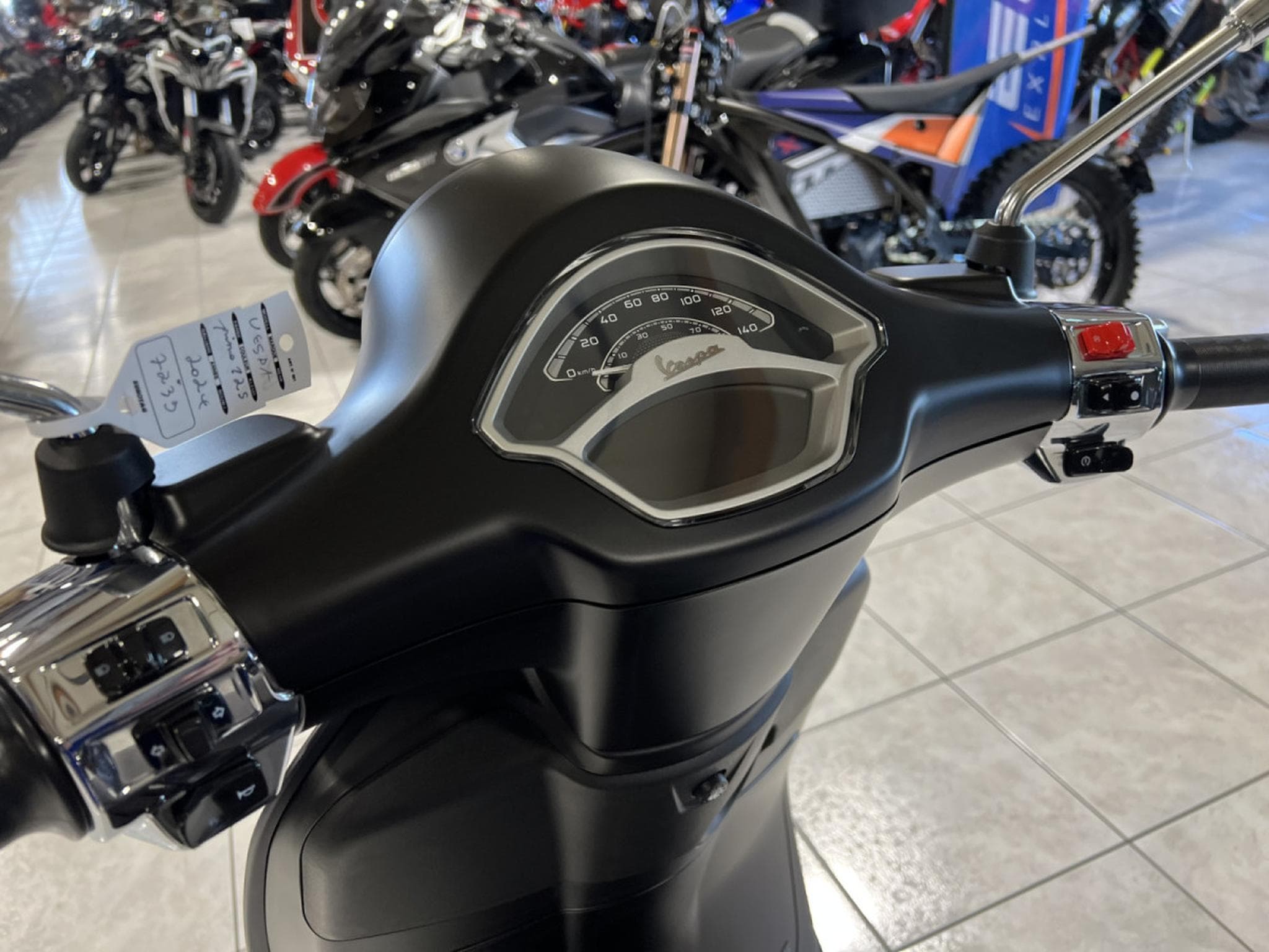 Vespa Primavera S (2026) - Photo 6