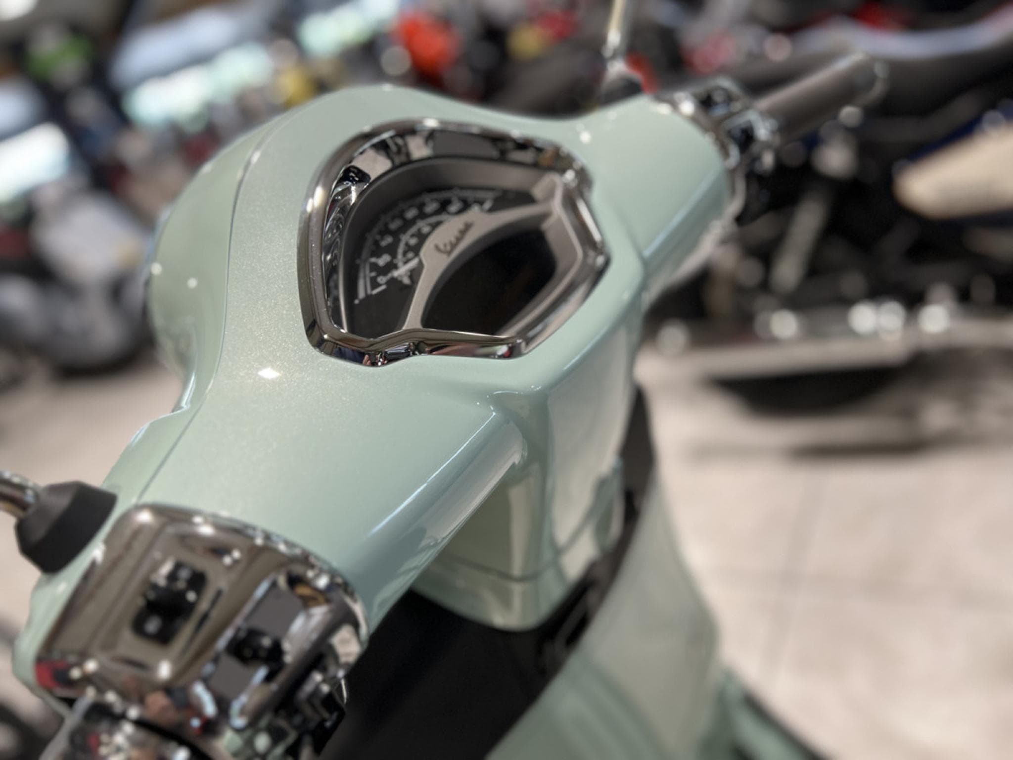 Vespa GTS Classica (2025) - Photo 4
