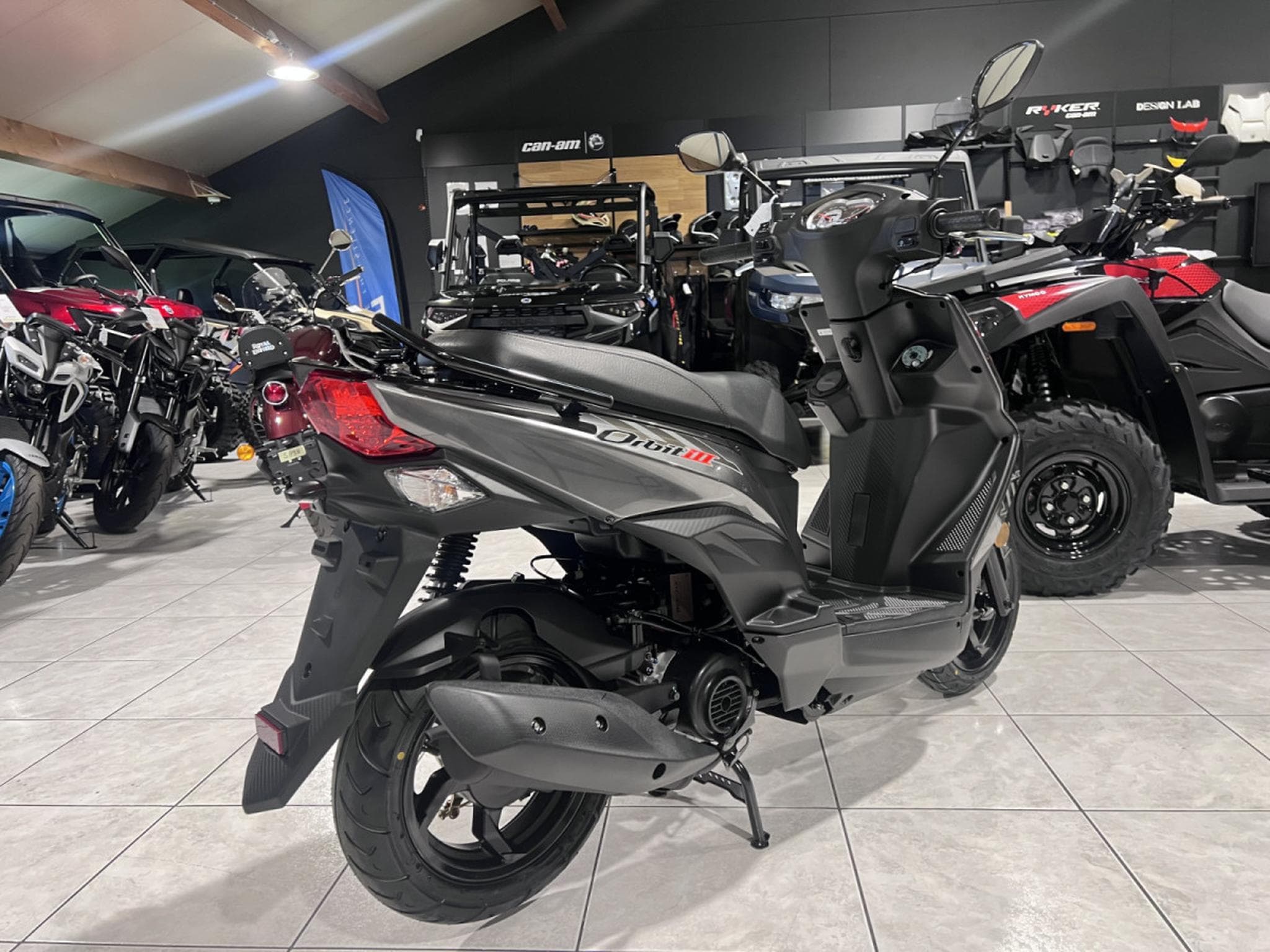 SYM Orbit III 50 Classe A 25 Km/h (2026) - Photo 3