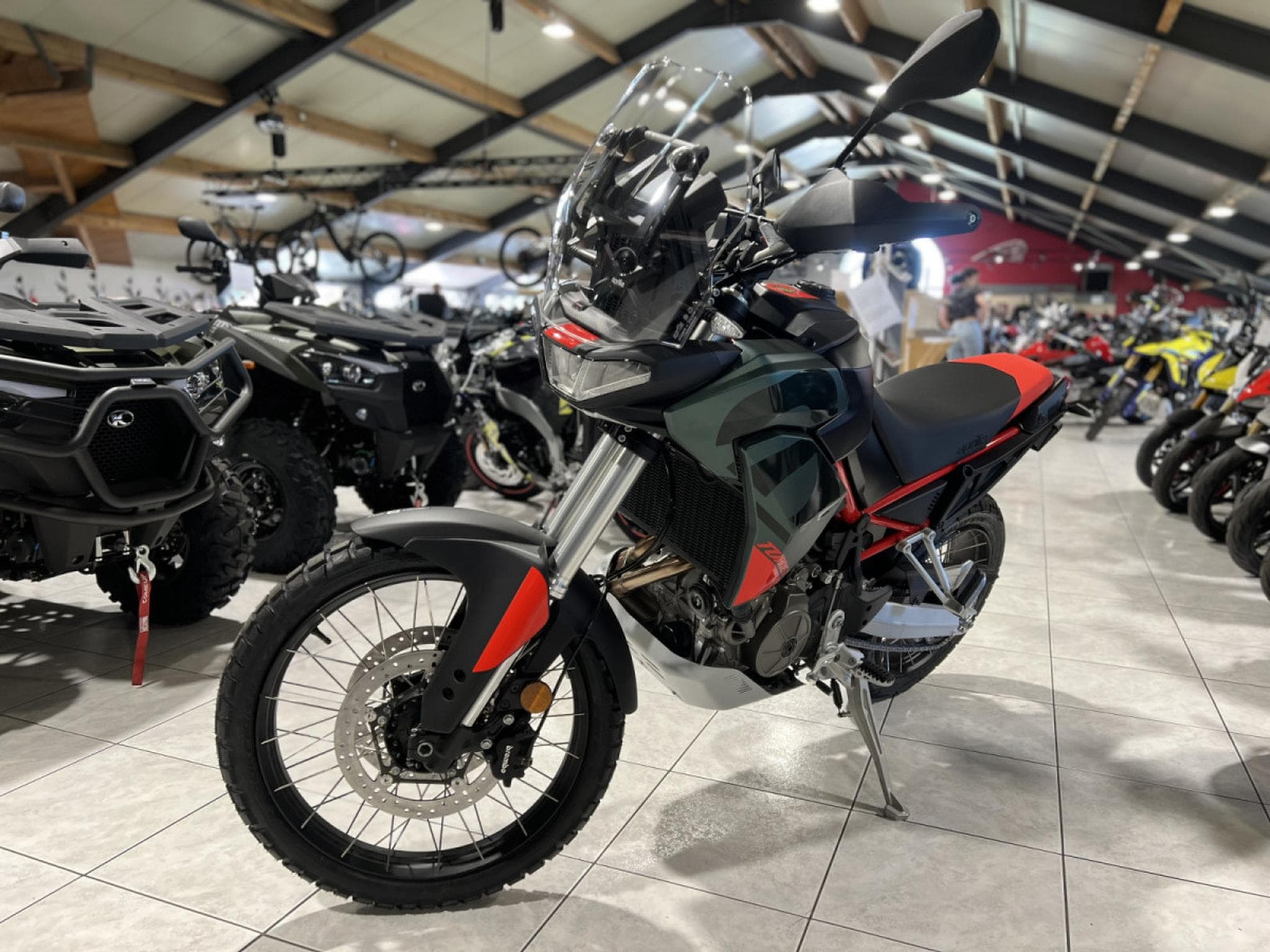 Aprilia Tuareg 660 Tornado Green disponible aussi en 35 KW (2026) - Photo 2