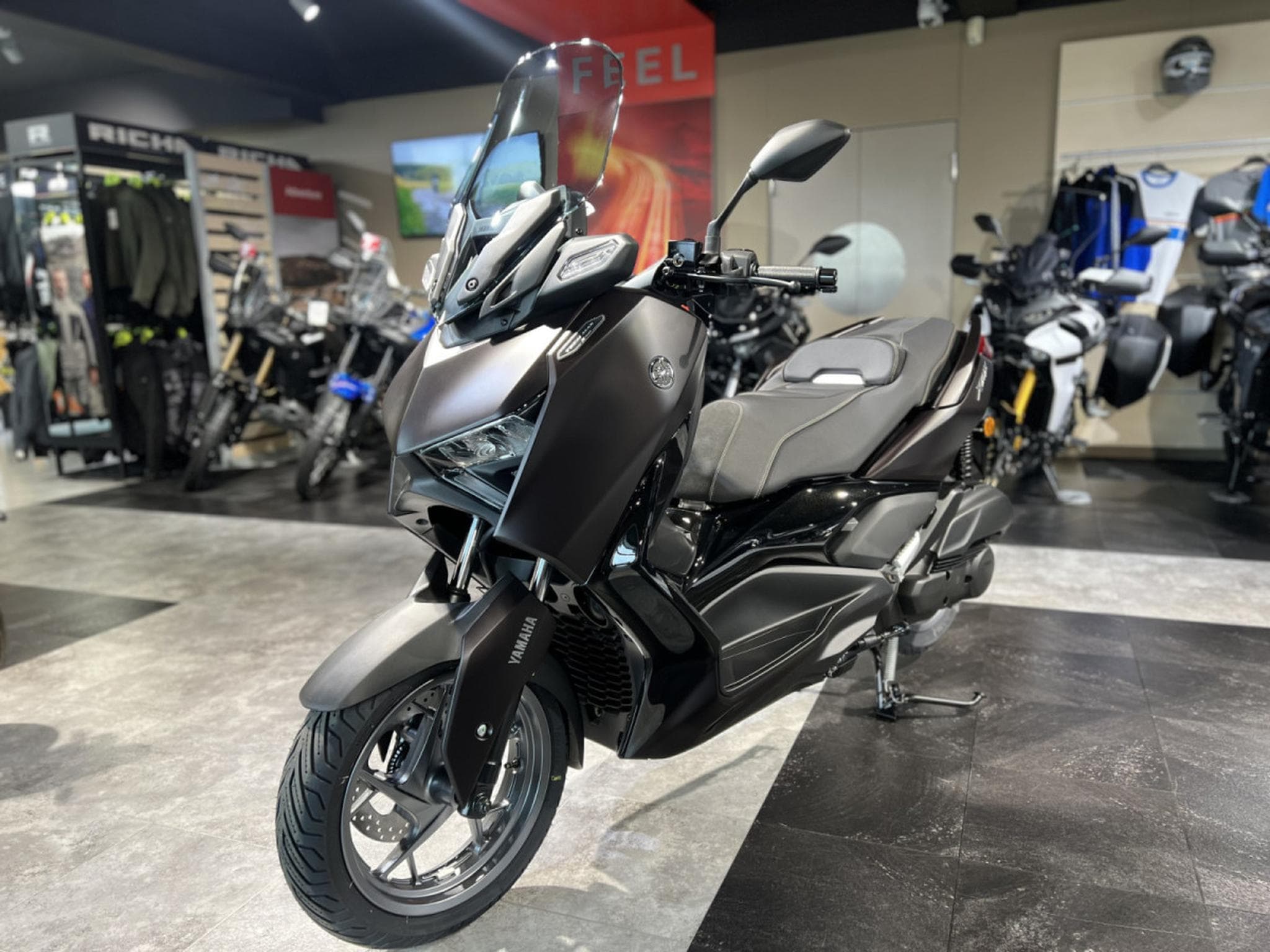Yamaha X-Max ABS TECHMAX (2025) - Photo 2