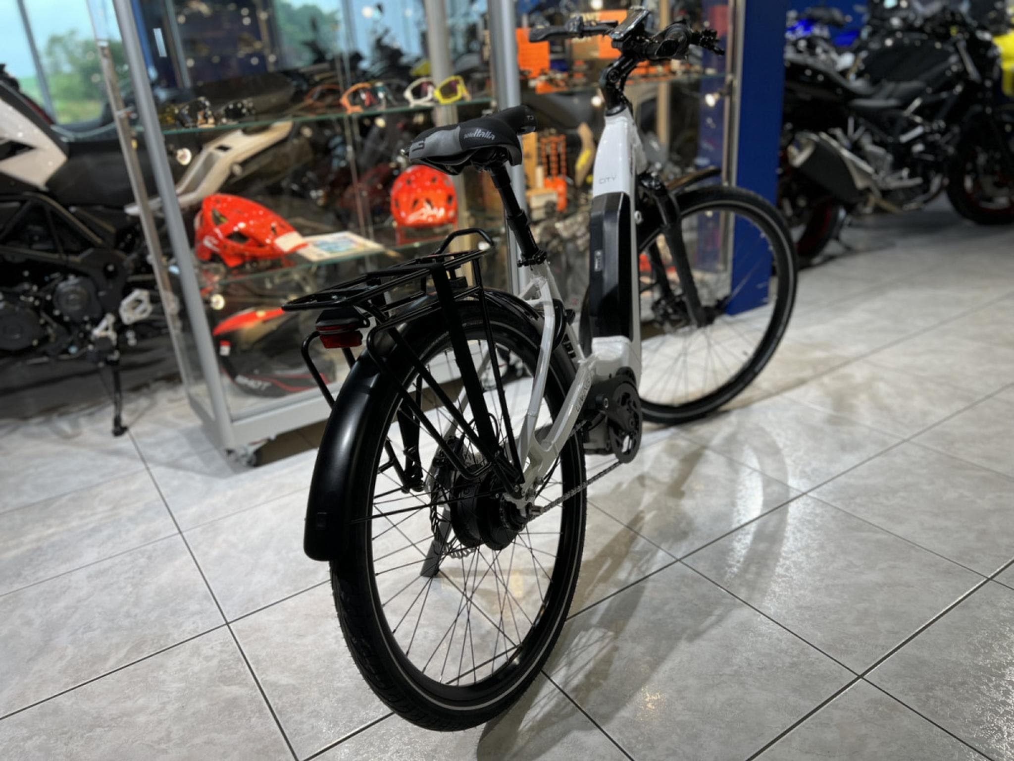 Fantic Living City S 36V 630 Wh 250 W 70Nm (2026) - Photo 3