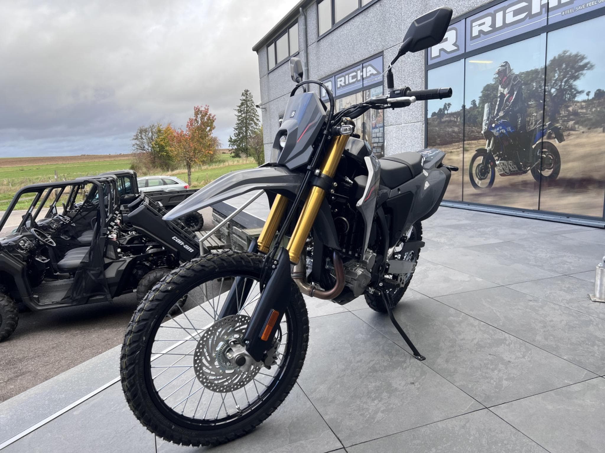 Suzuki DR-Z 400 S Enduro (2026) - Photo 2