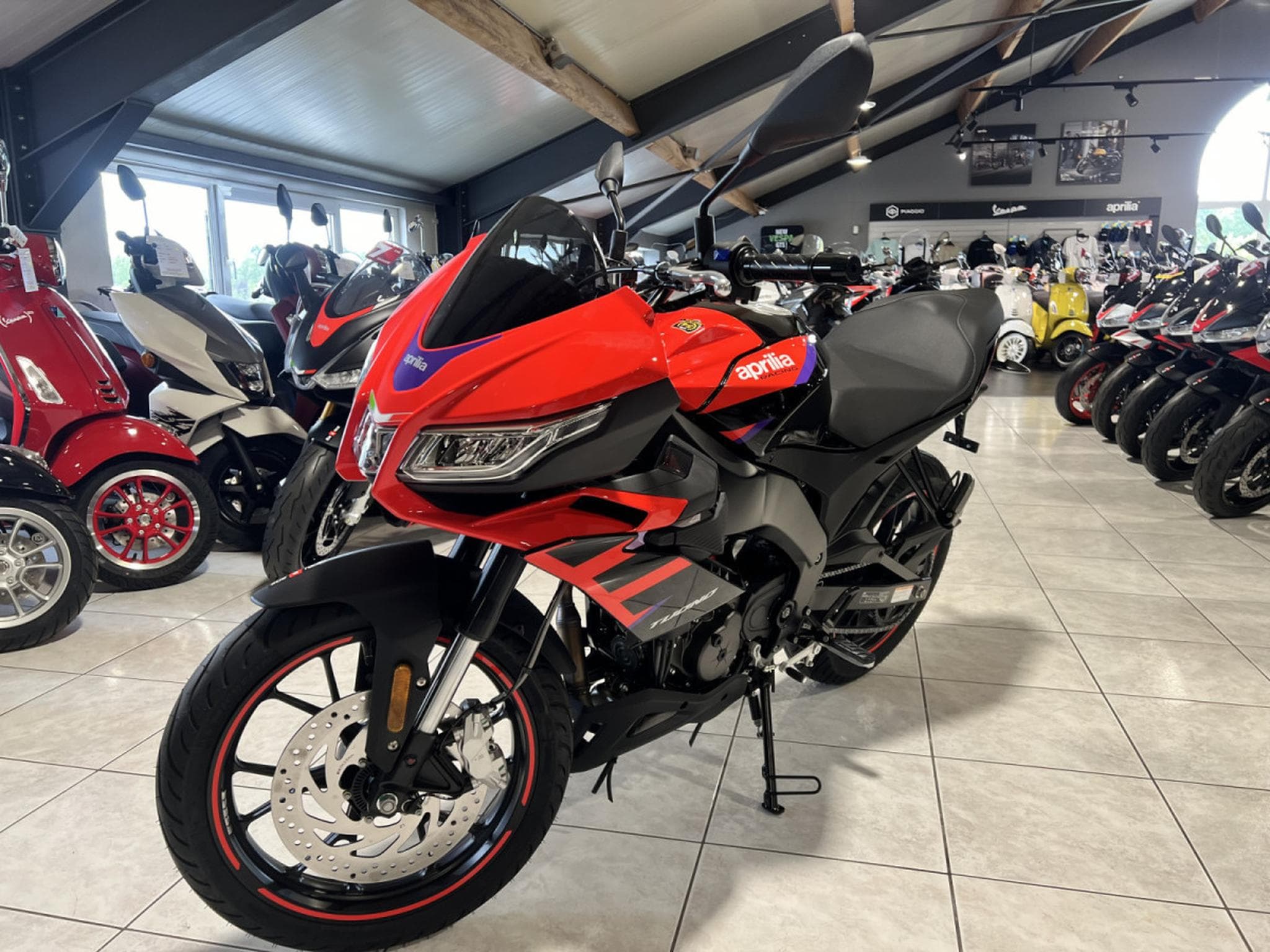 Aprilia Tuono 125 Rabaissée 550-065-35 (2026) - Photo 2