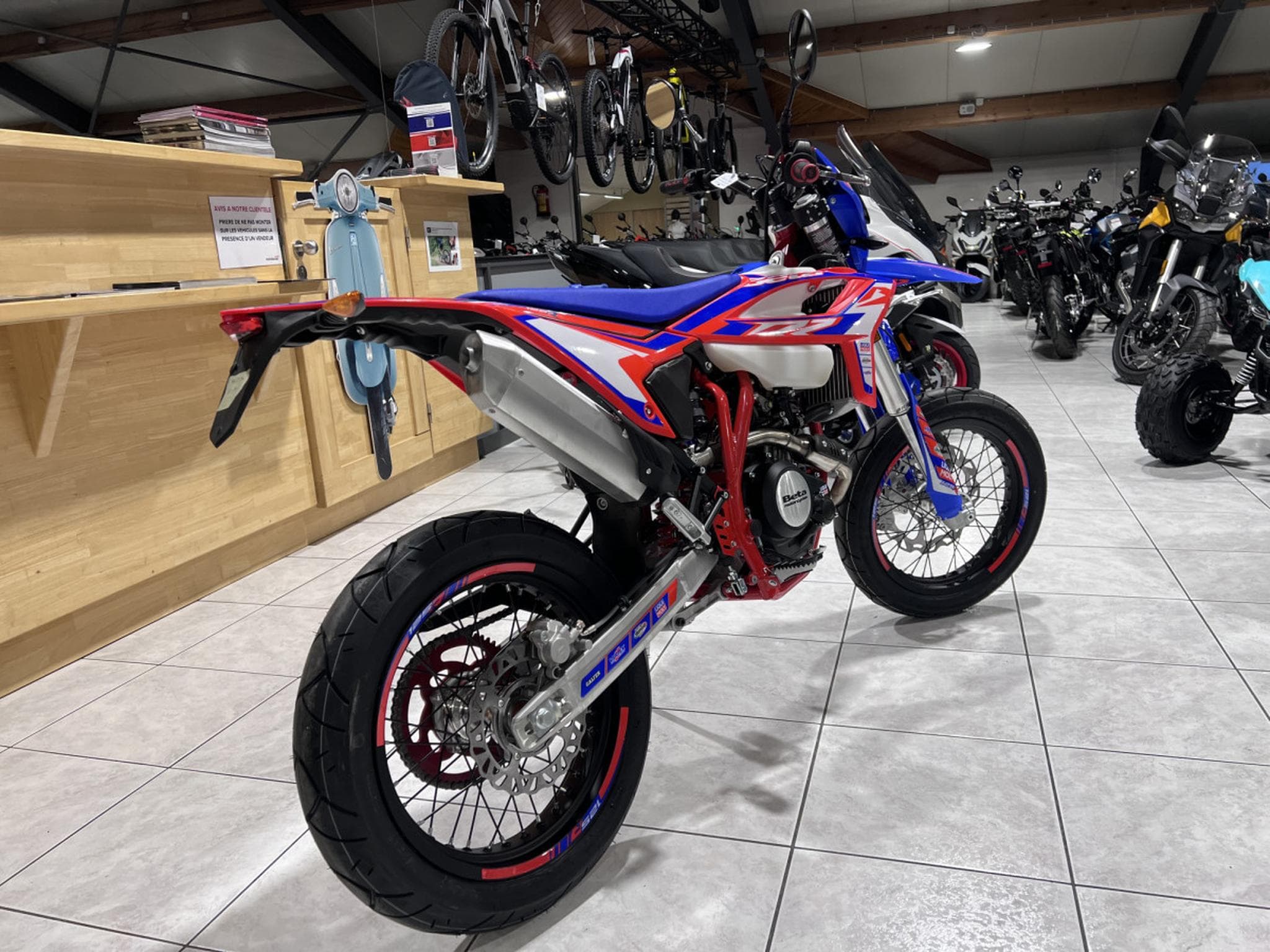 Beta RR Motard 125 RACE (2026) - Photo 3