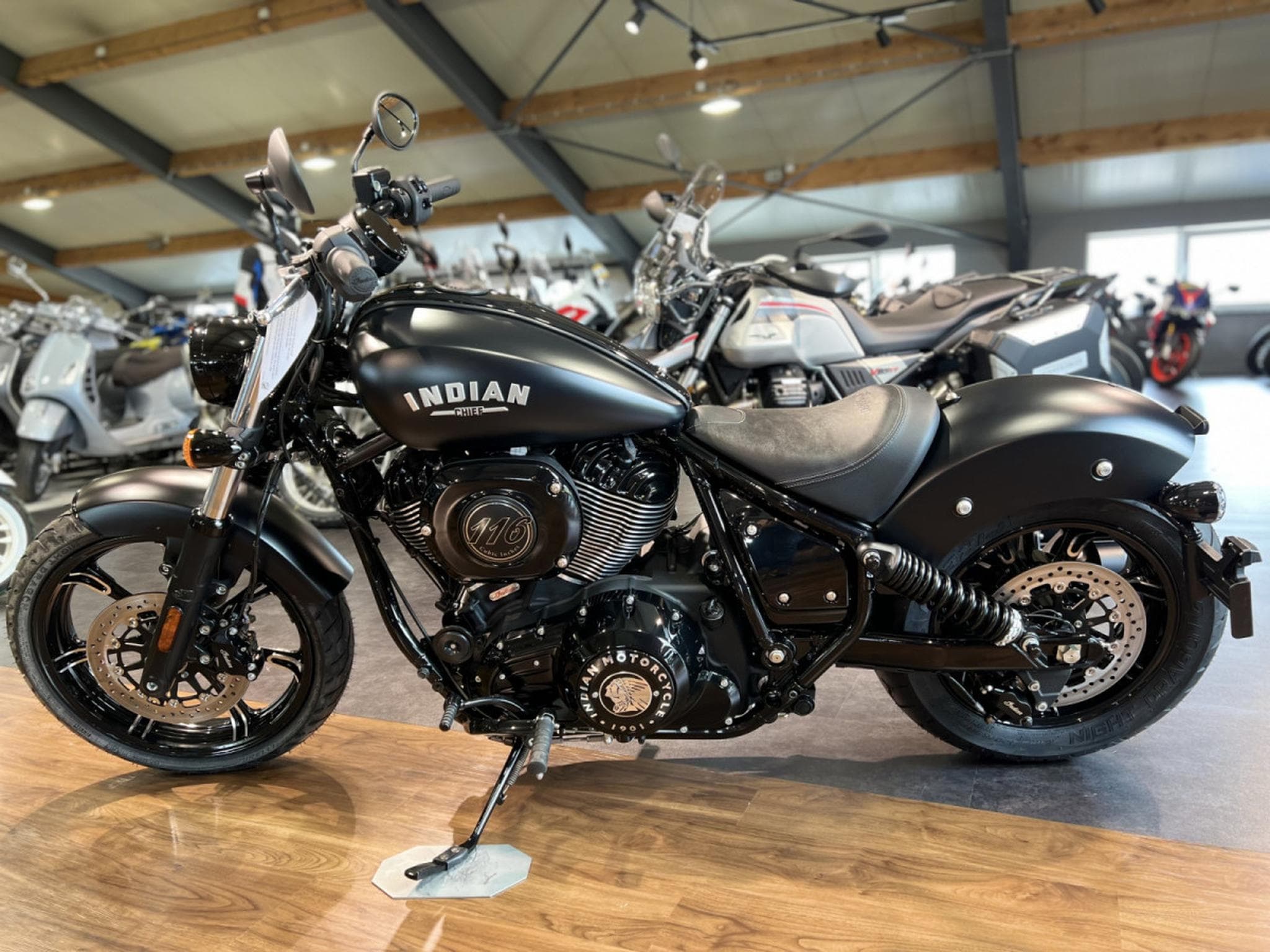Indian Chief Black Smoke (2026) - Photo 4