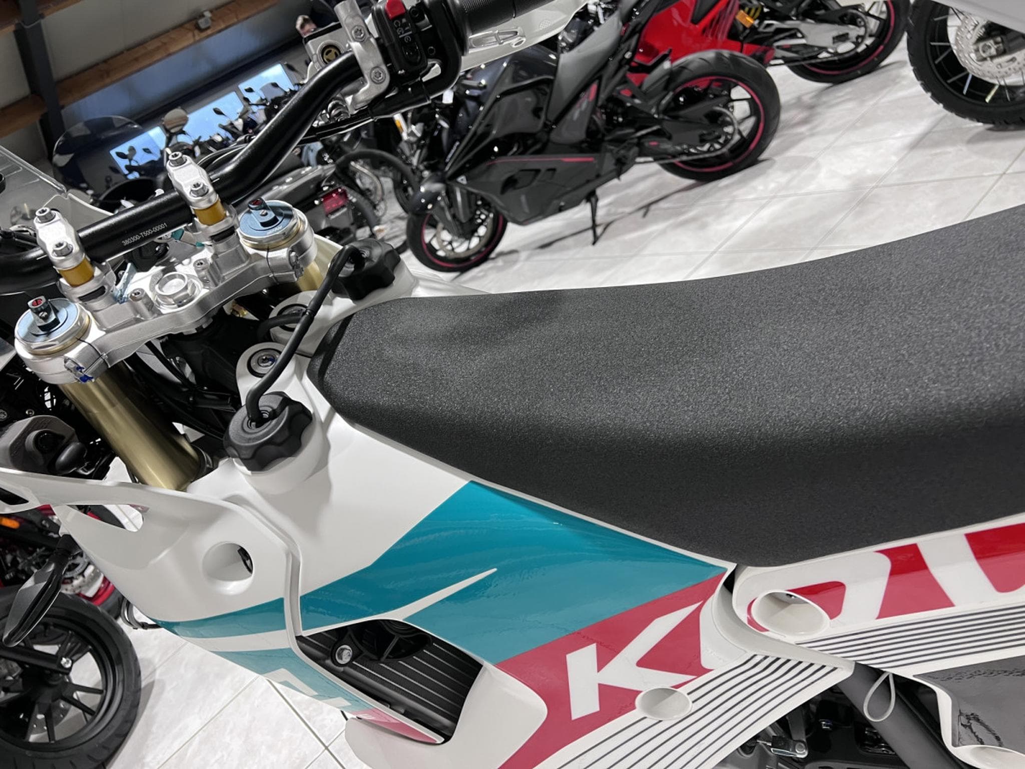 Kove 450 Rally LOW (2026) - Photo 6