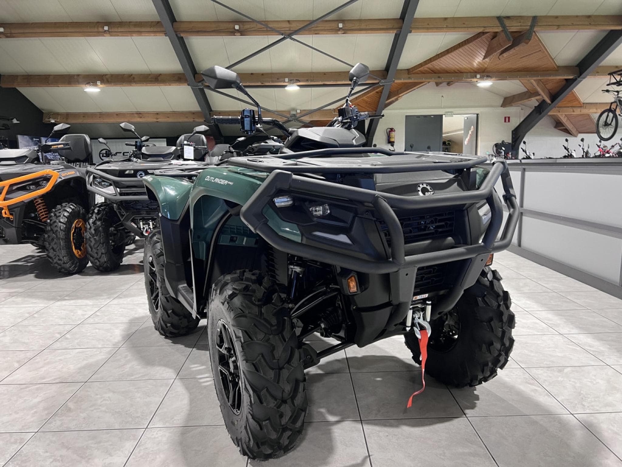 BRP Can-Am Outlander Pro MY26 XU T HD7  T3B  60 km/h (2026) - Photo 7