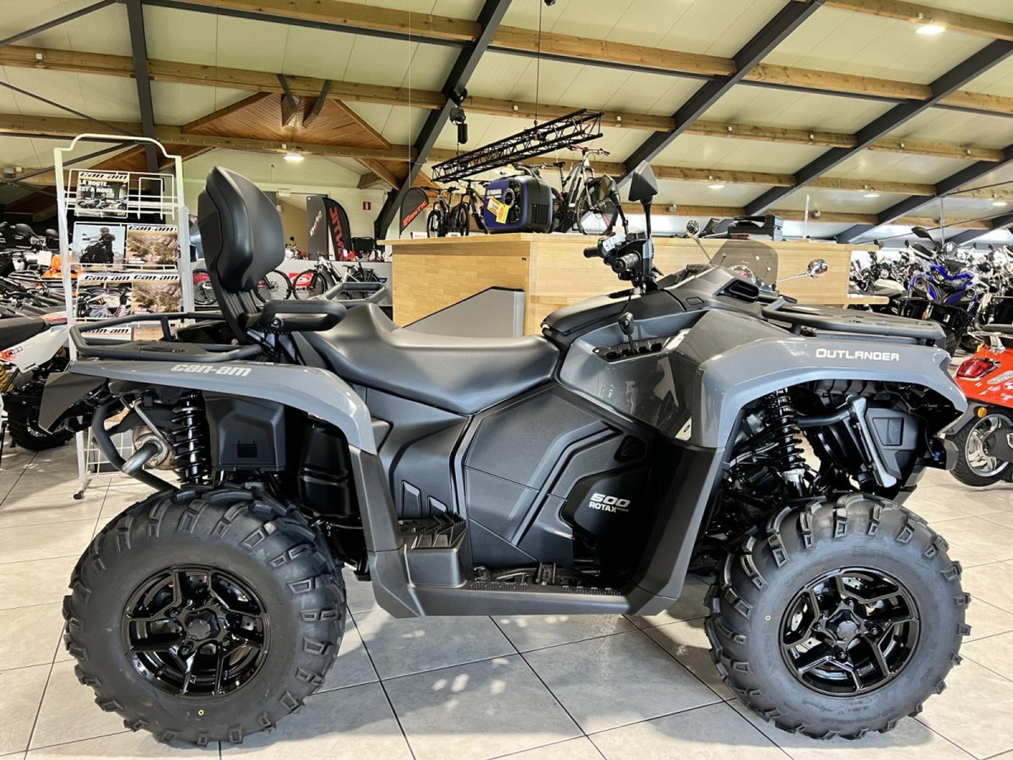 BRP Can-Am Outlander Max MY26 500 DPS  ABS  T3B (2026) - Photo 1