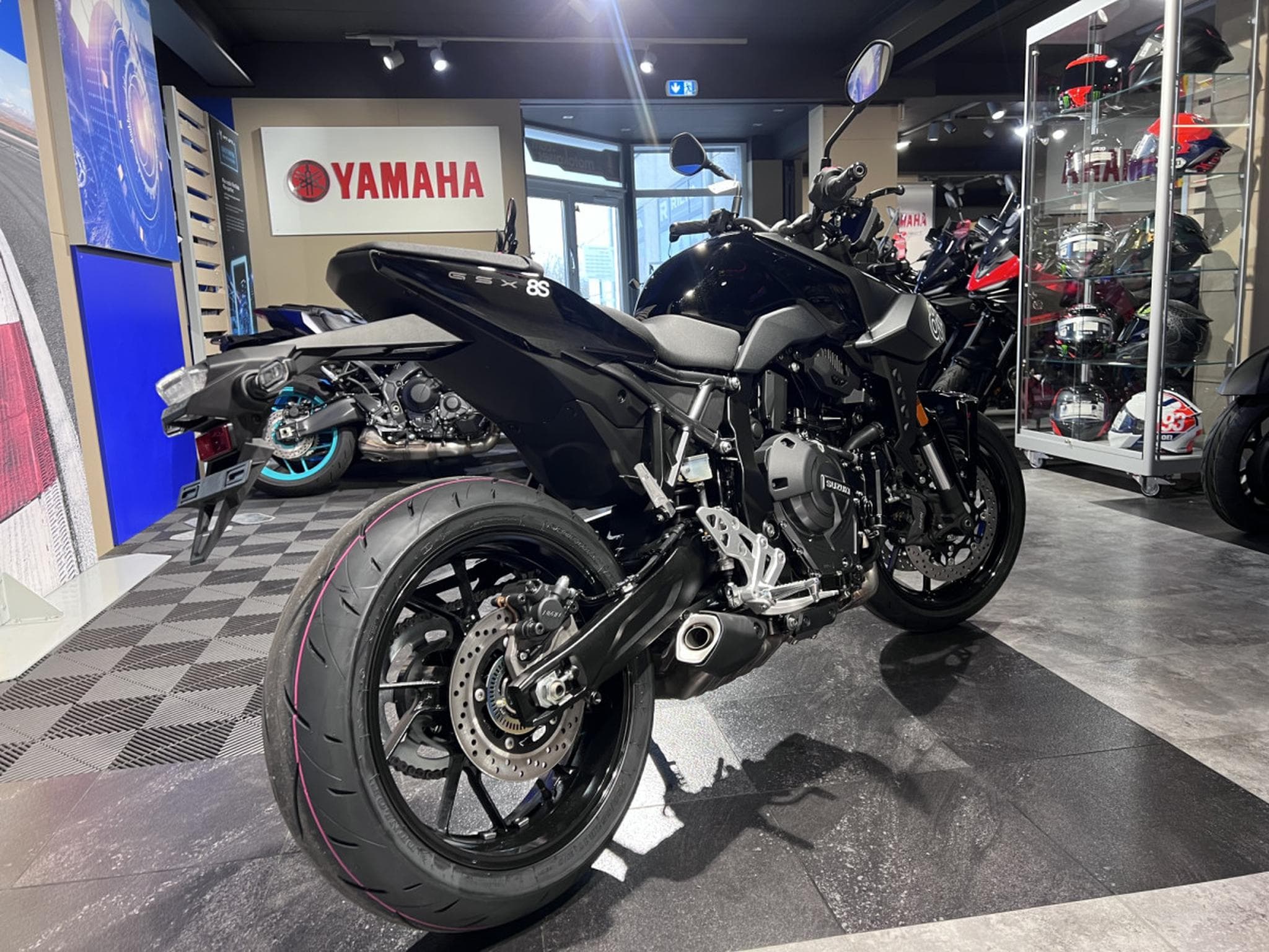 Suzuki GSX (2026) - Photo 3