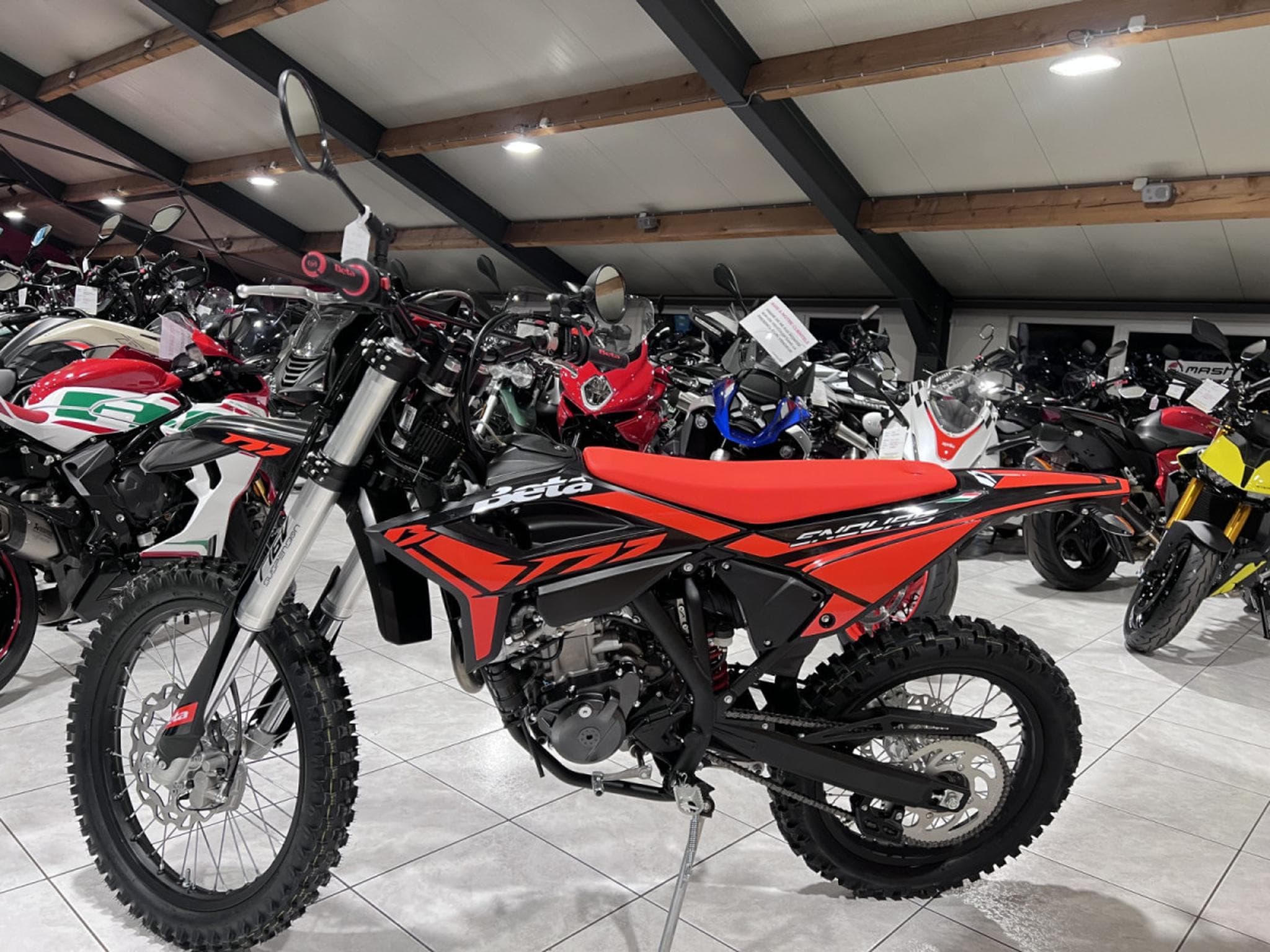 Beta RR 4T (2026) - Photo 4
