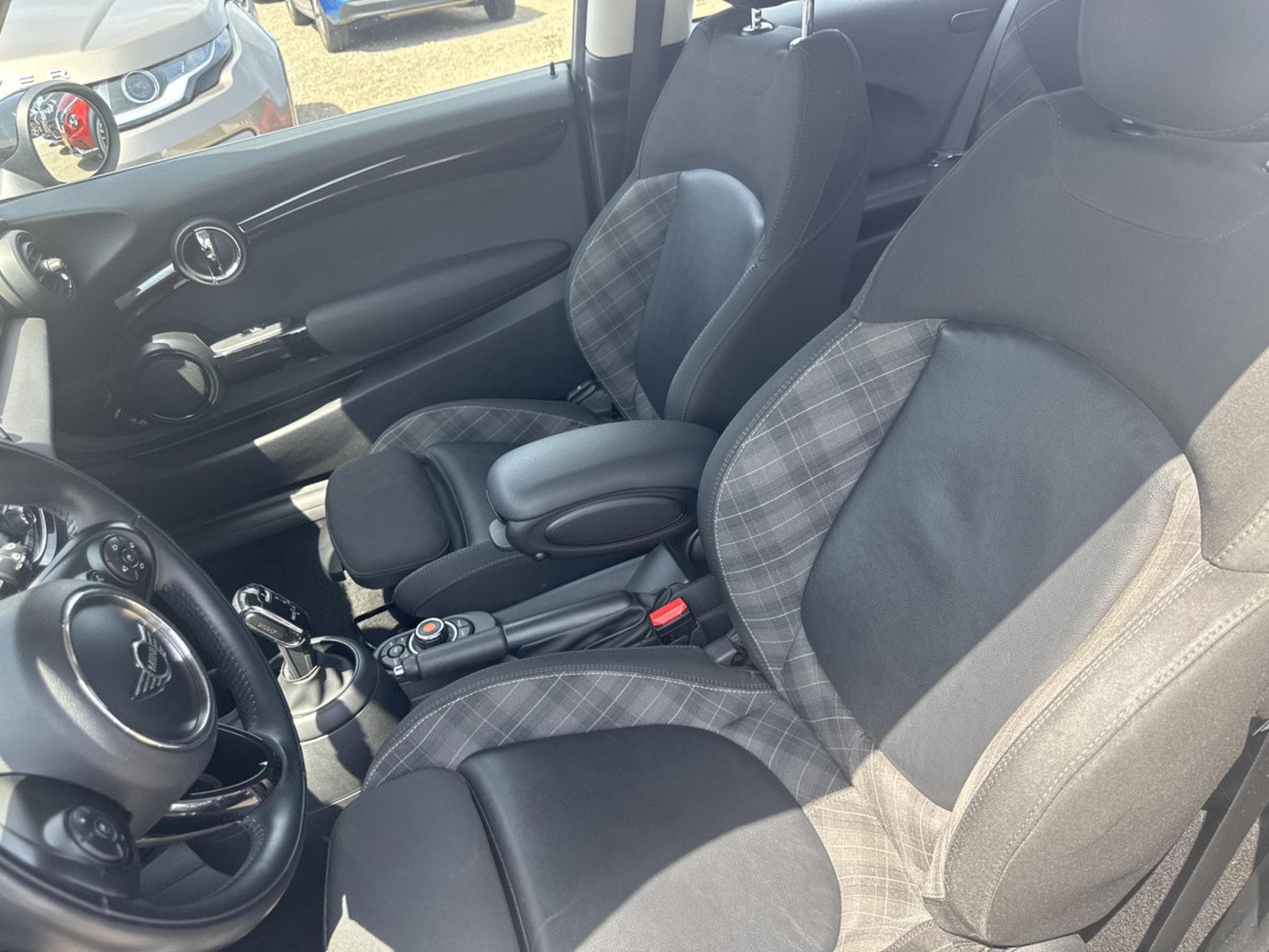 Mini Cooper SD SD 170CV AUTO CAR-PLAY (2018) - Photo 20