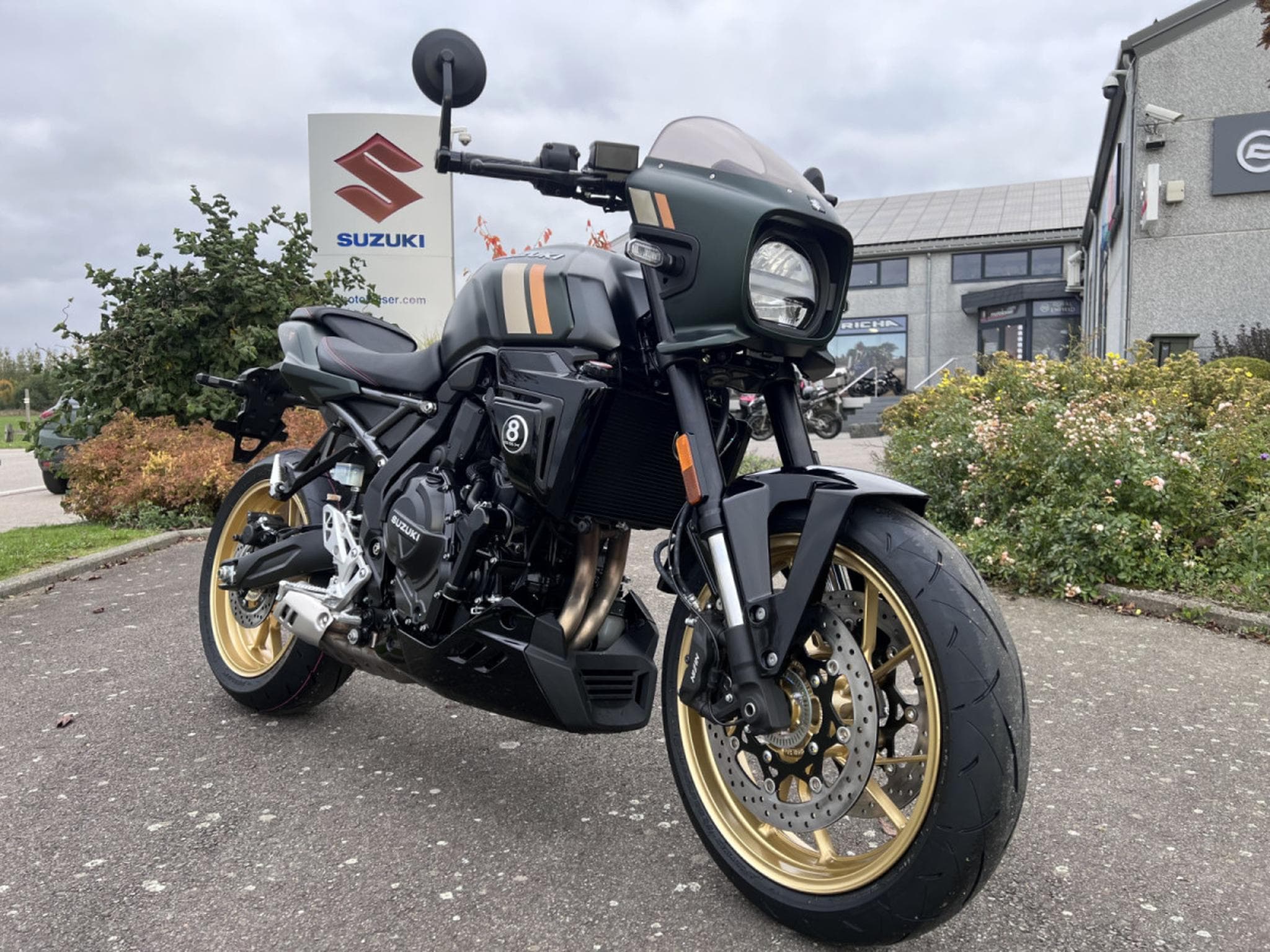 Suzuki GSX-8TT (2026) - Photo 7