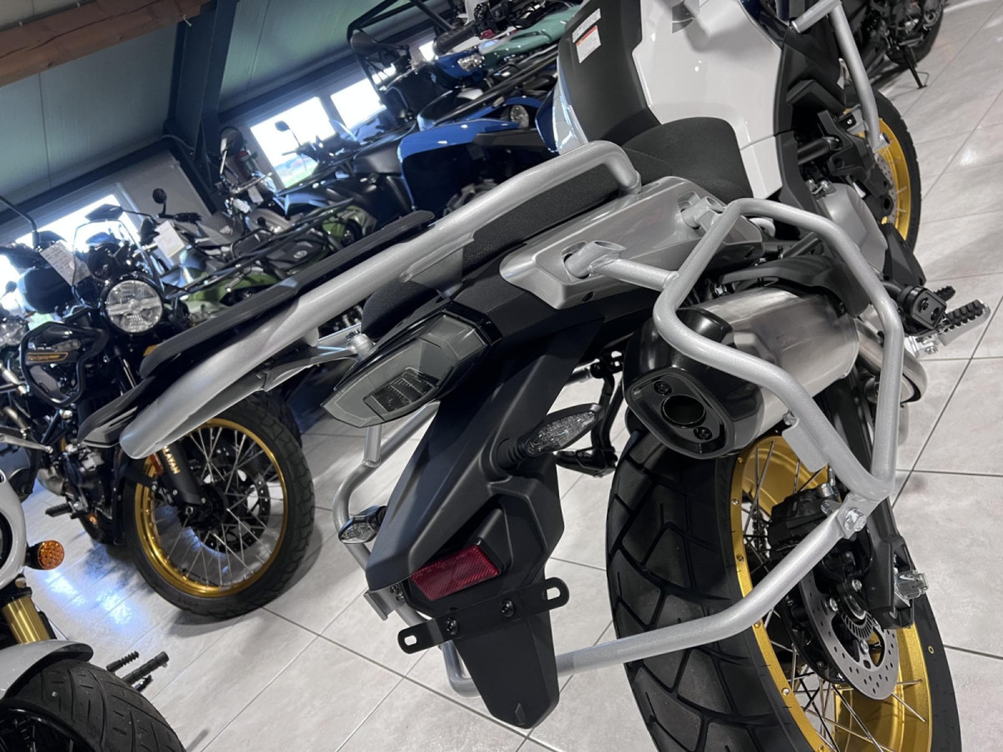 CF Moto 700 MT ADV GT (2026) - Photo 4