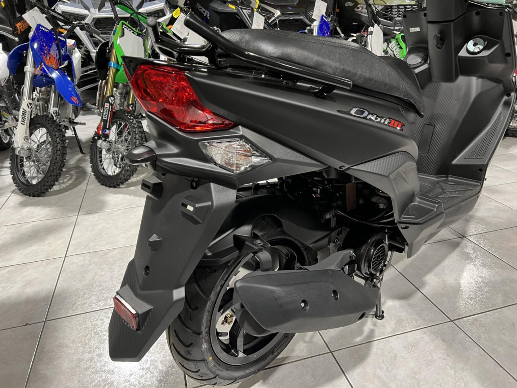 SYM Orbit III 50 Classe B 45 Km/h (2026) - Photo 3