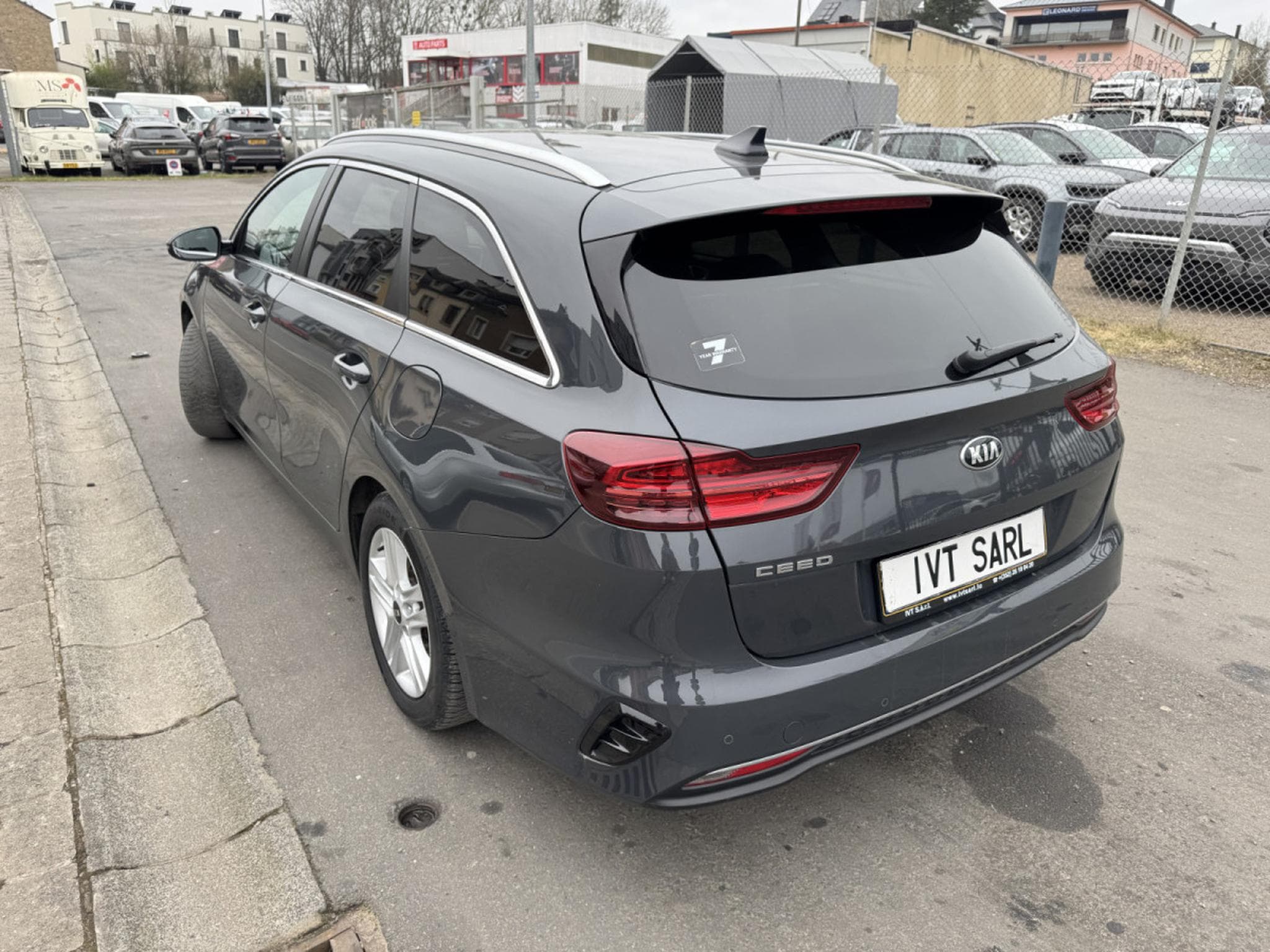 Kia Ceed SW Édition 7 1.0 T-GDI émotive pack (2021) - Photo 10