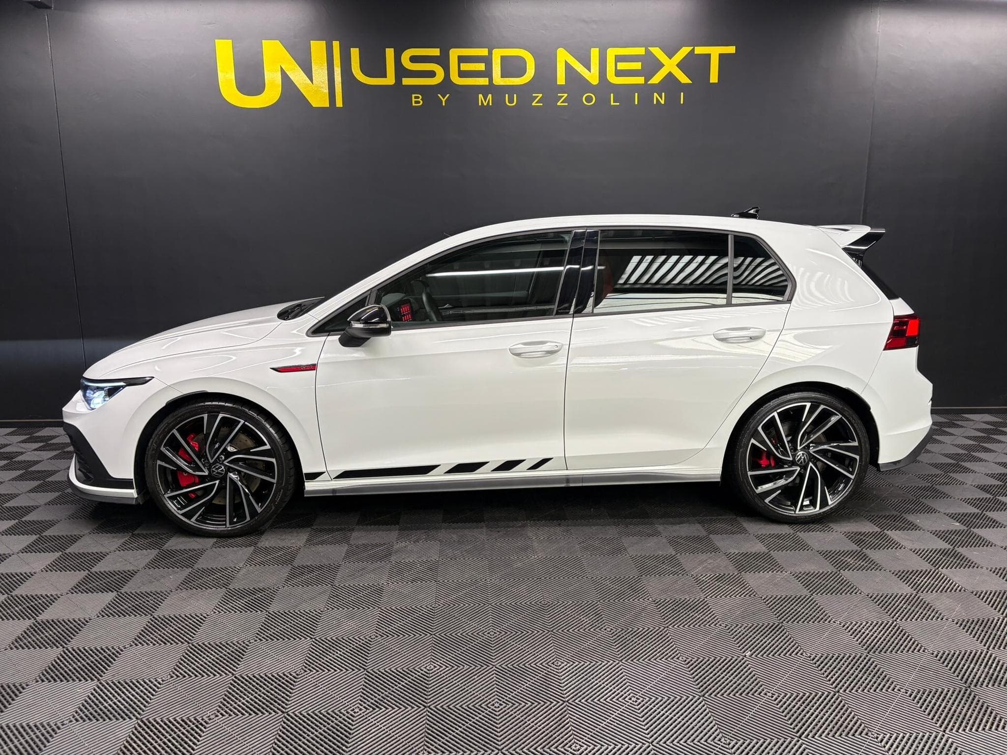 VW Golf GTI Clubsport 2.0 TSI 300cv (2022) - Photo 3