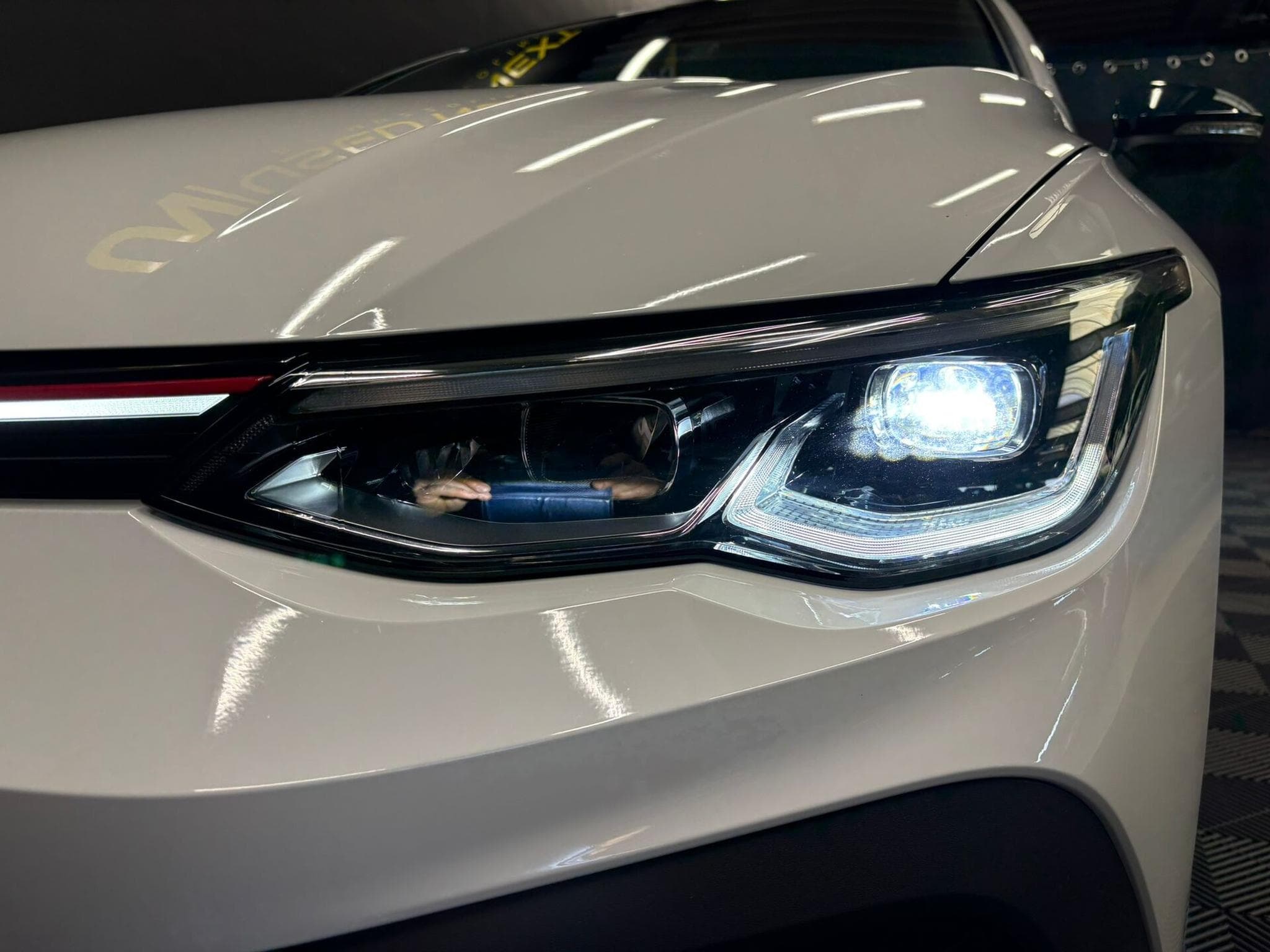 VW Golf GTI Clubsport 2.0 TSI 300cv (2022) - Photo 8