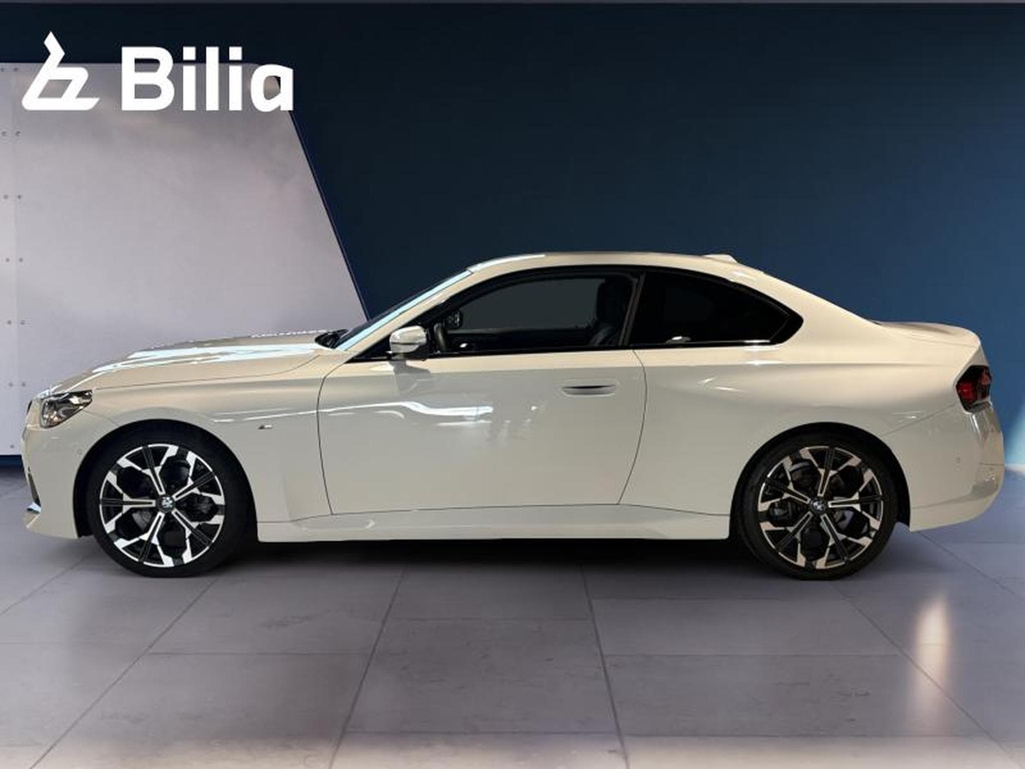 BMW 218 218i Coupé M Sport (2025) - Photo 17