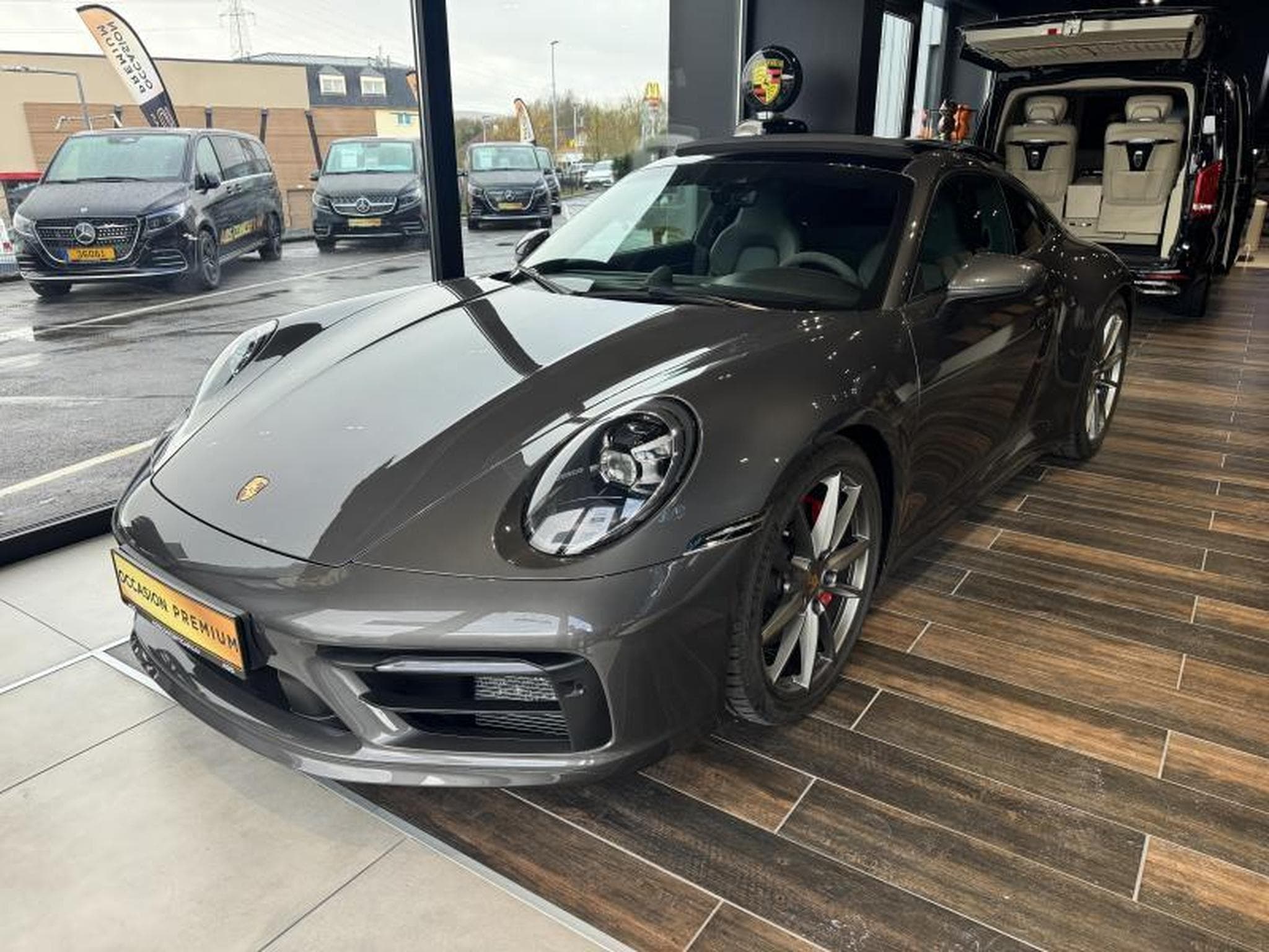 Porsche 911 Carrera 4S (2019) - Photo 1