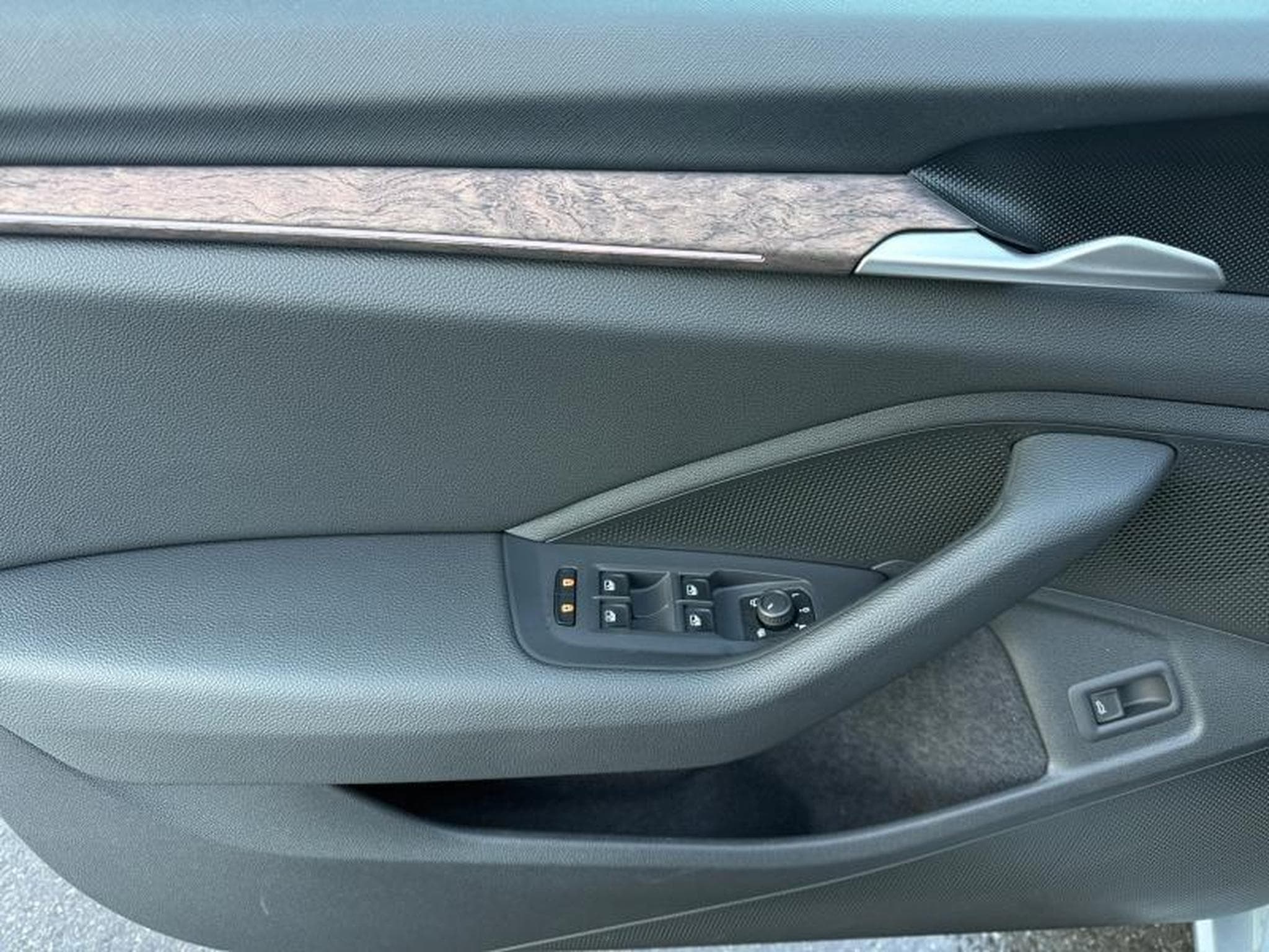 Skoda Superb L&K / DSG  / 360 / Diesel (2024) - Photo 19