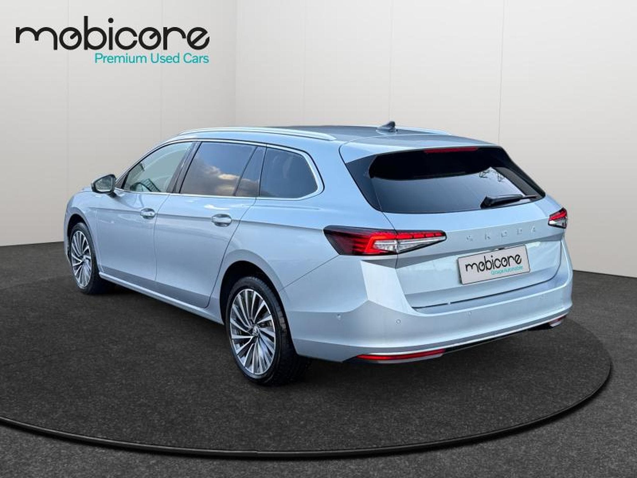 Skoda Superb L&K / DSG  / 360 / Diesel (2024) - Photo 5