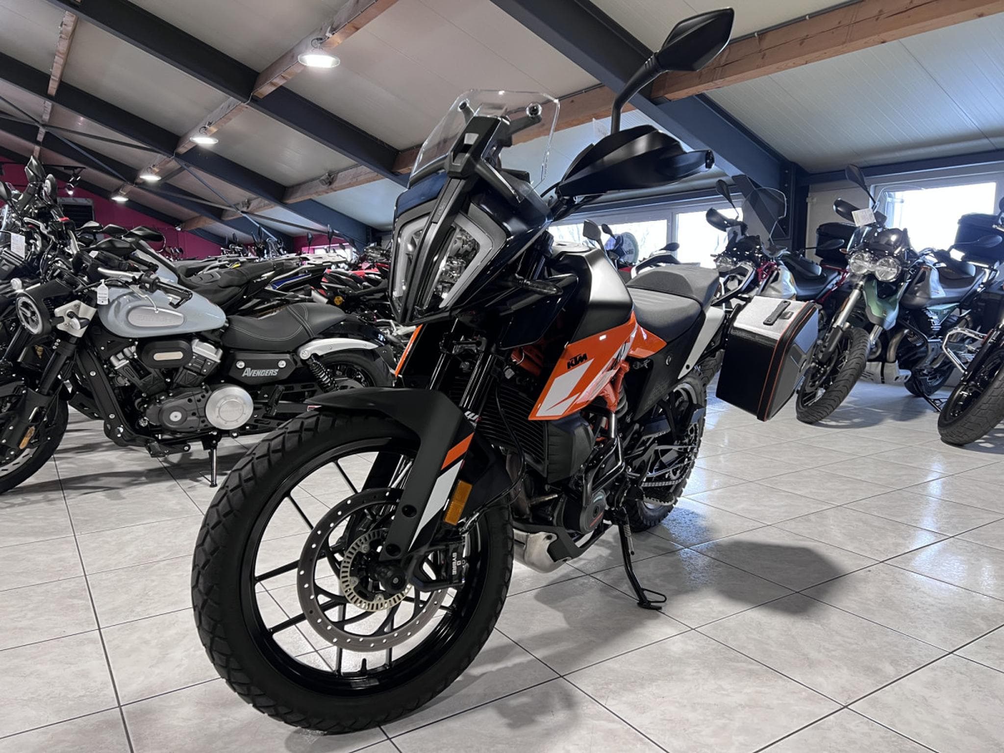 KTM 390 Duke (2024) - Photo 2