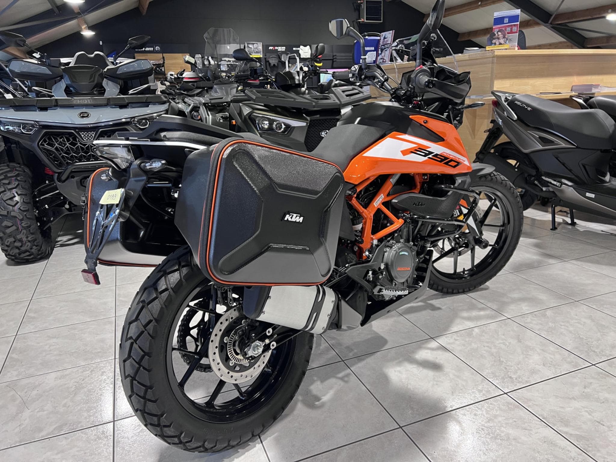 KTM 390 Duke (2024) - Photo 3