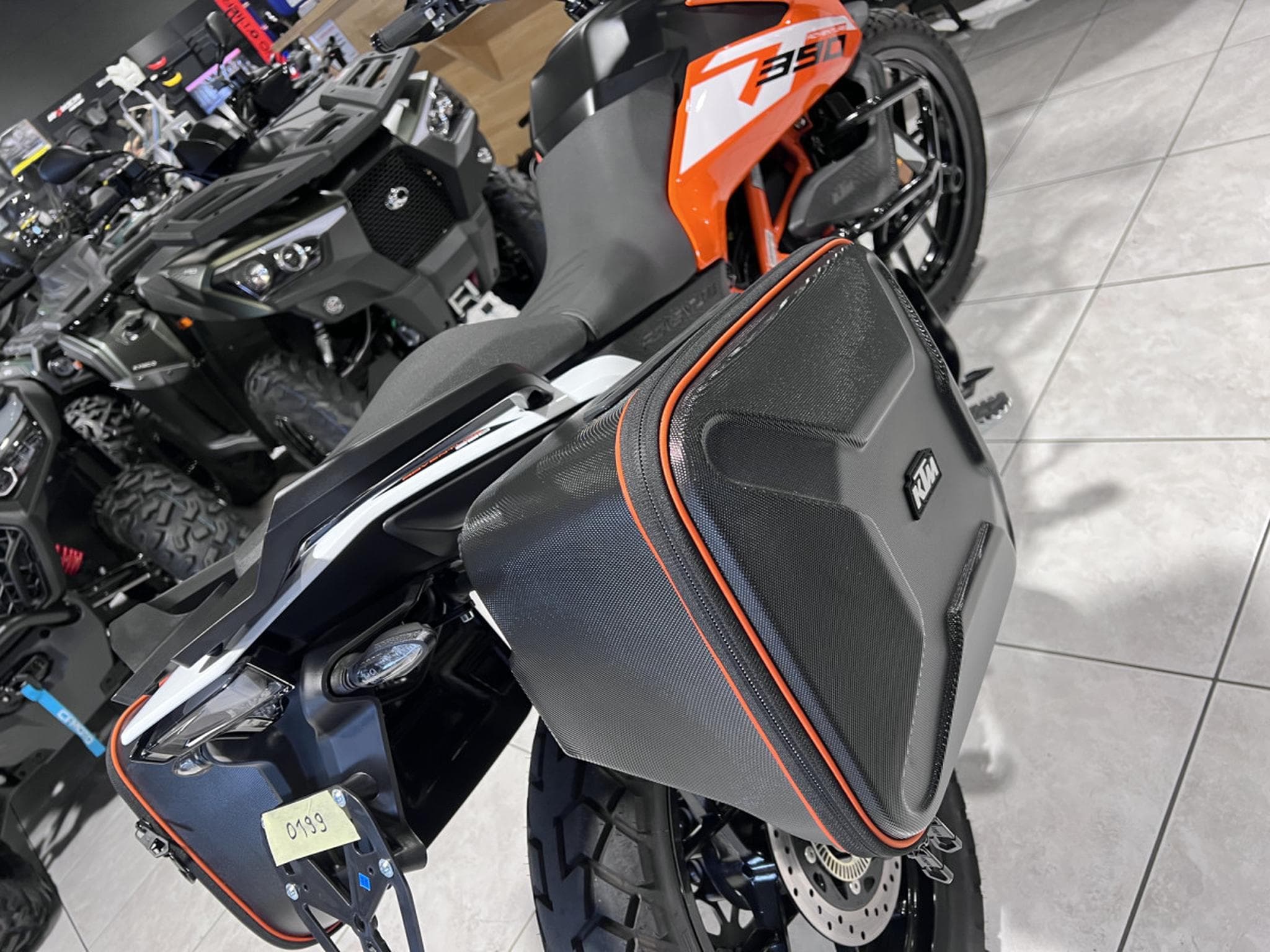 KTM 390 Duke (2024) - Photo 5