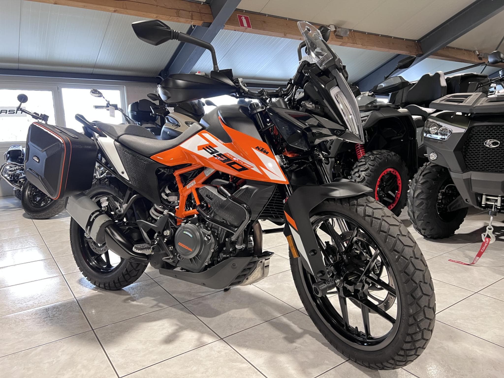 KTM 390 Duke (2024) - Photo 7