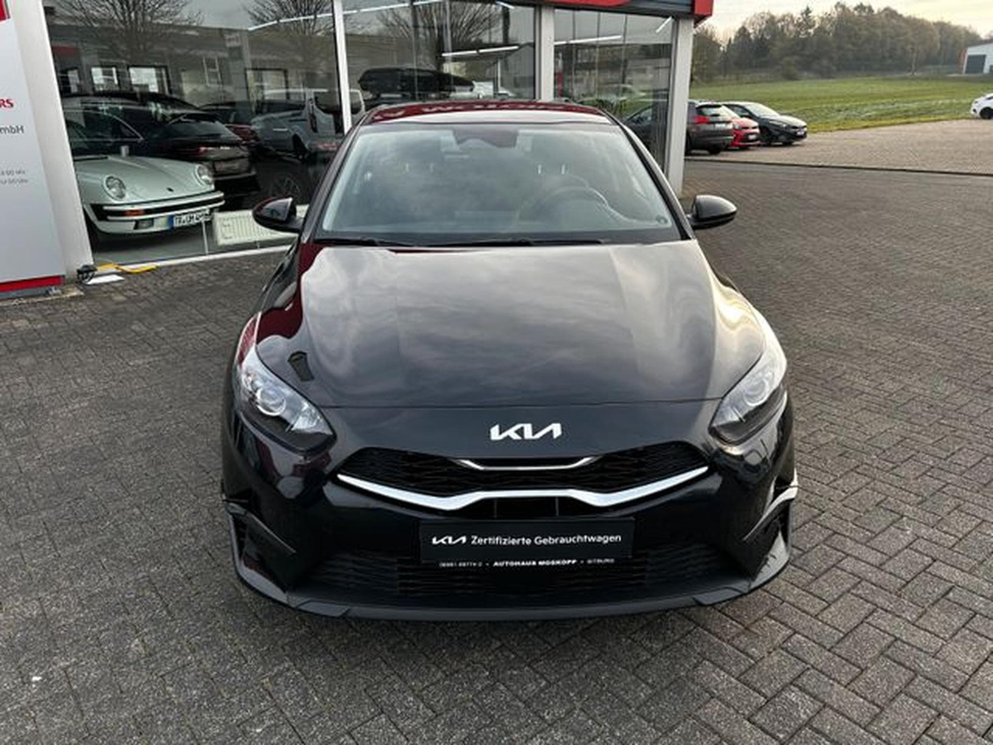 Kia Ceed Ceed 1.5 T-GDI DCT Vision Komfort+ Navi Kamera (2024) - Photo 2