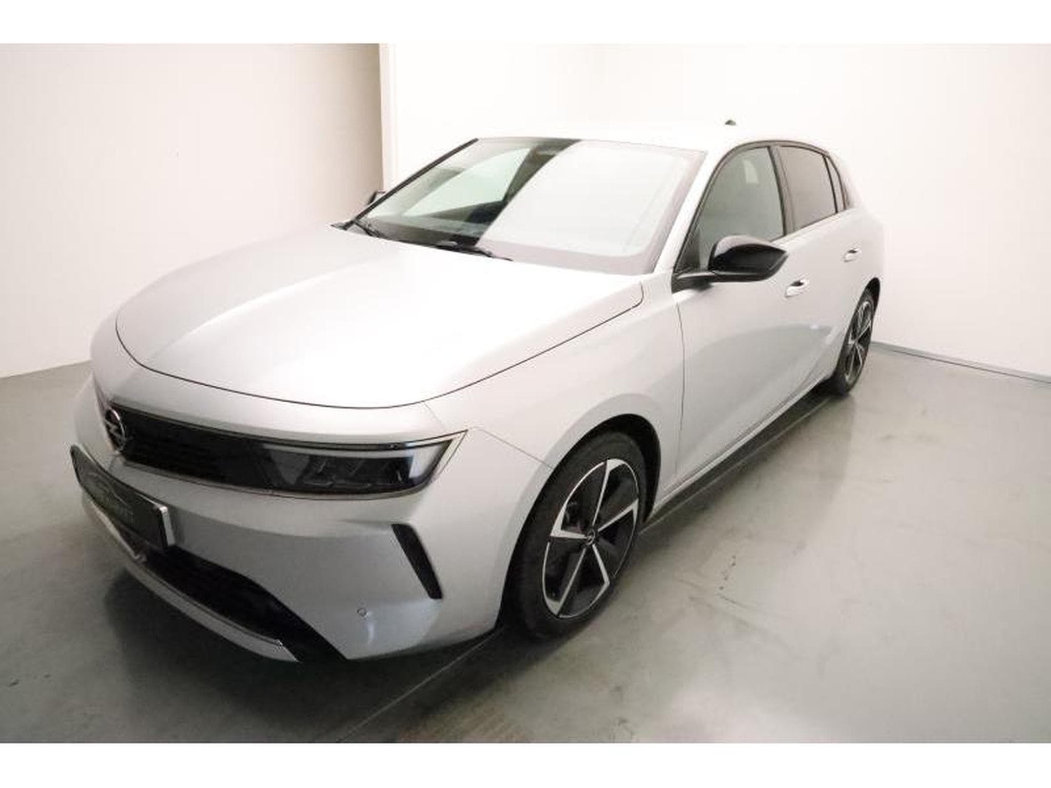 Opel Astra L Elegance (2024) - Photo 11