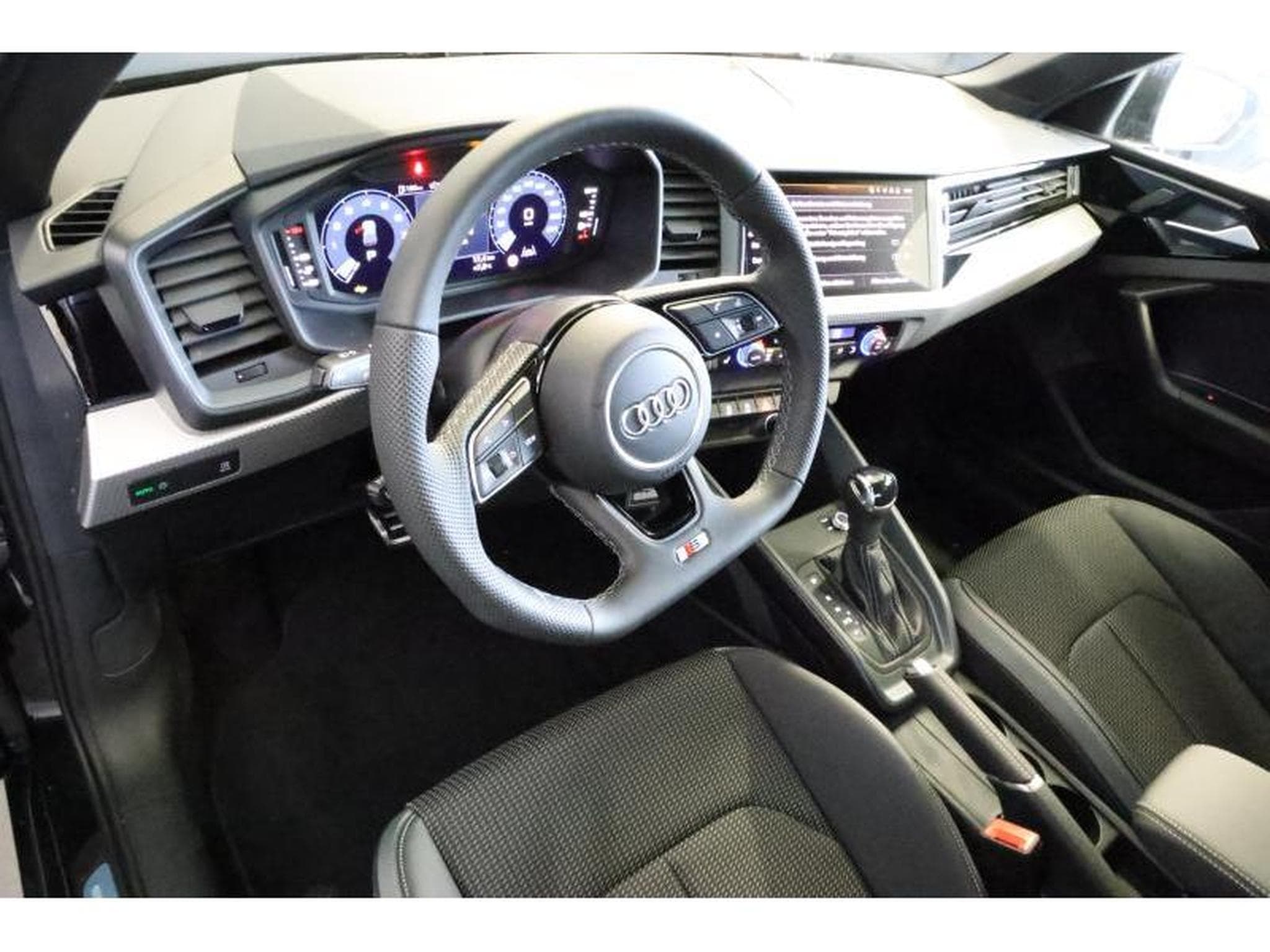 Audi A1 Advanced (2026) - Photo 13