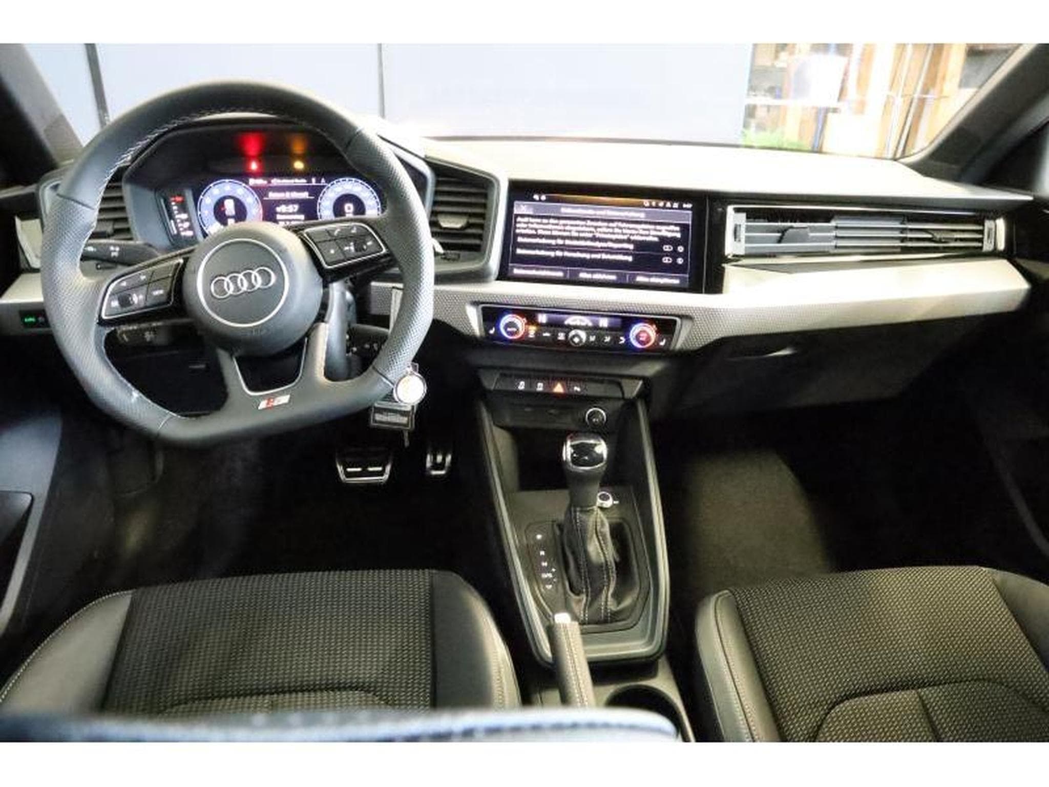 Audi A1 Advanced (2026) - Photo 2