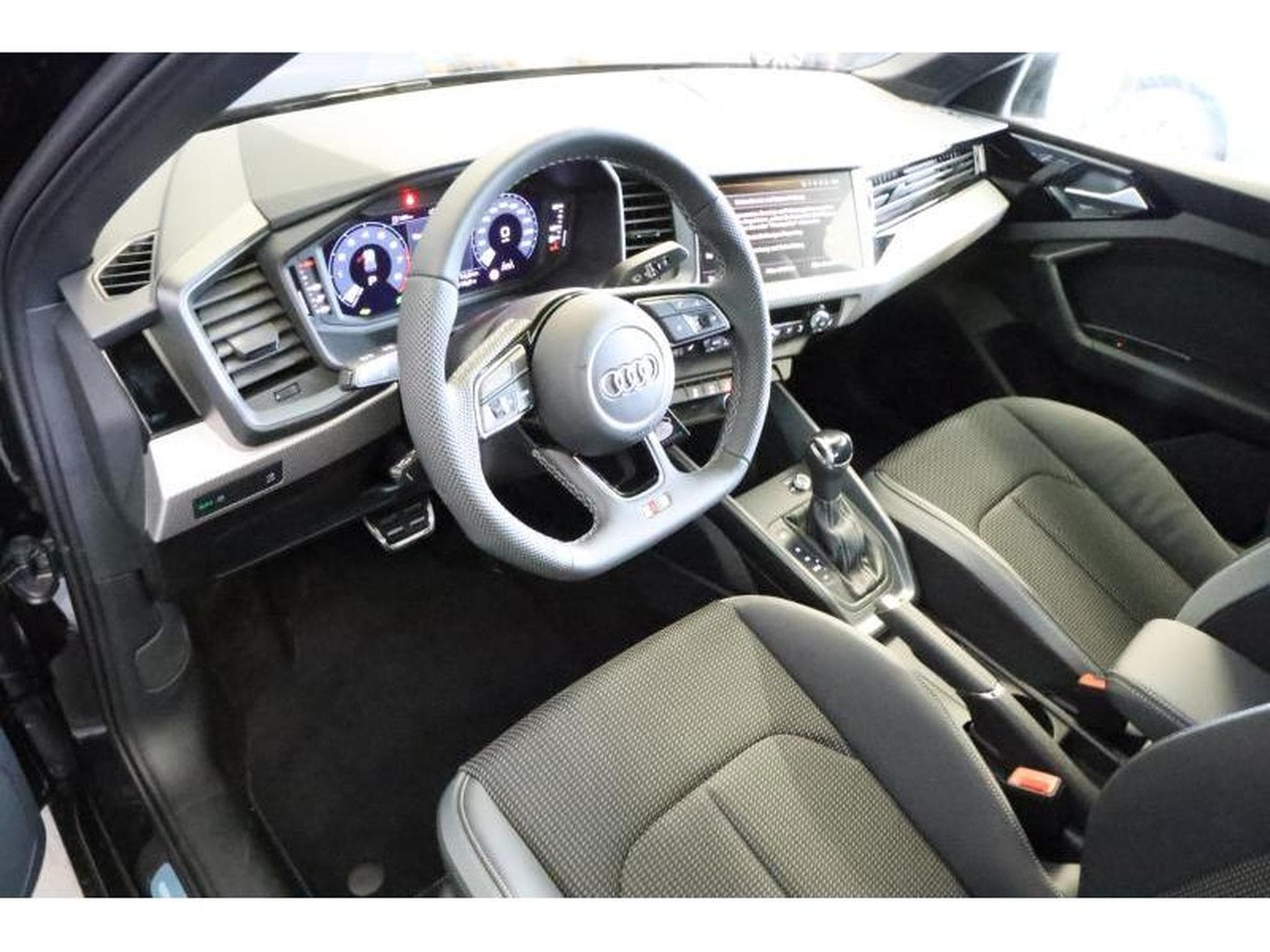 Audi A1 Advanced (2026) - Photo 13