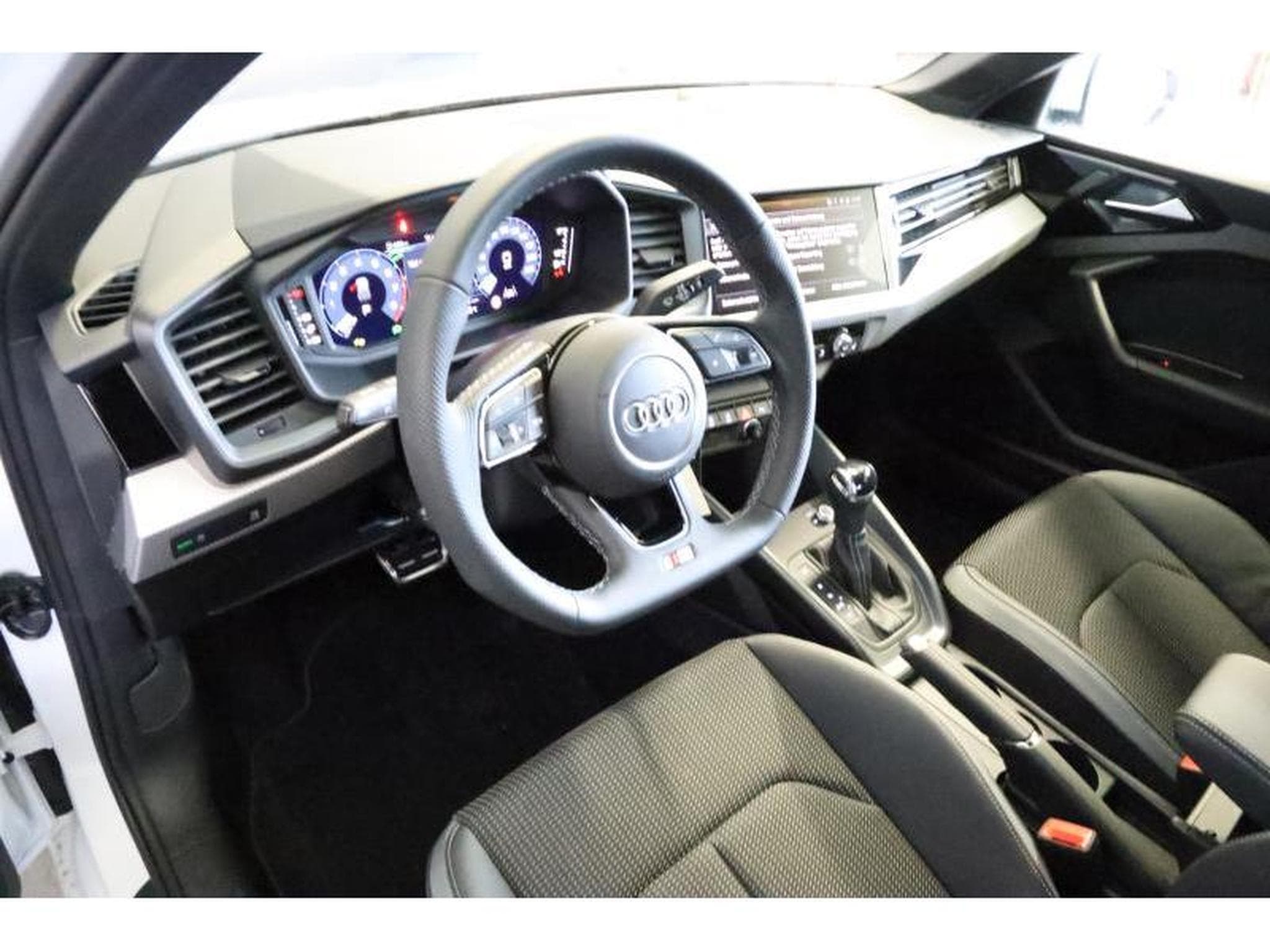 Audi A1 Advanced (2026) - Photo 13