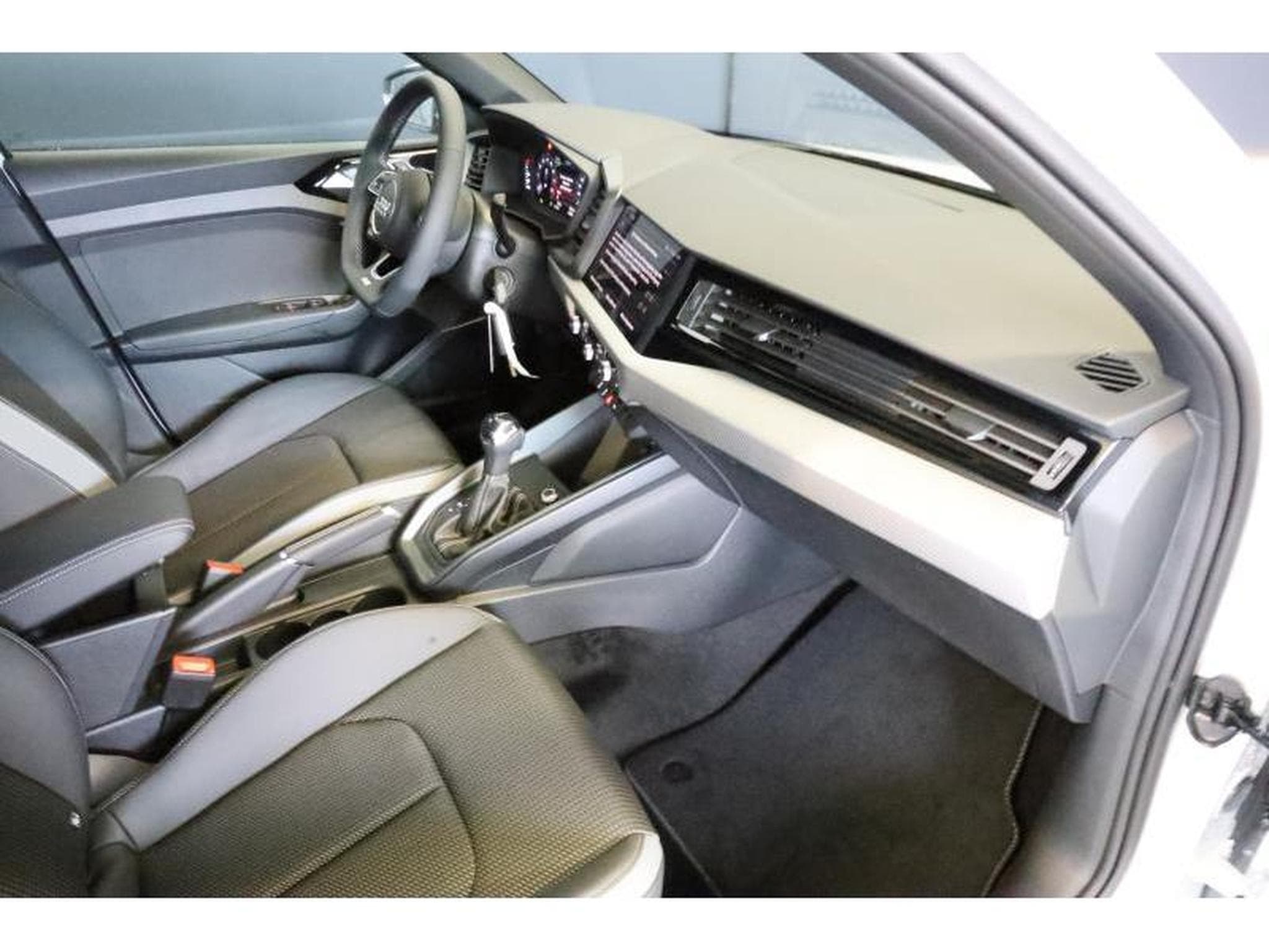 Audi A1 Advanced (2026) - Photo 9