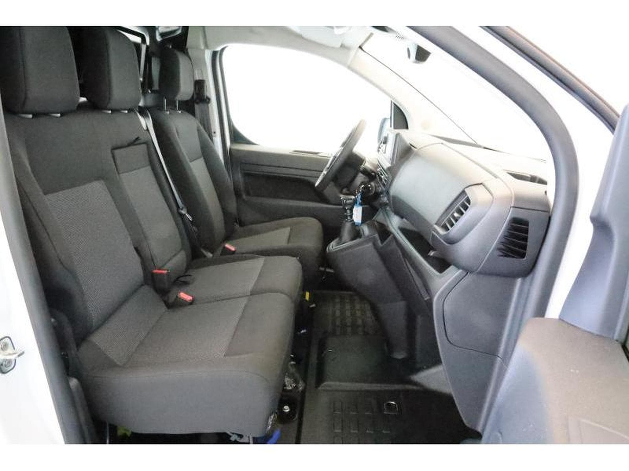 Opel Vivaro C (2025) - Photo 10