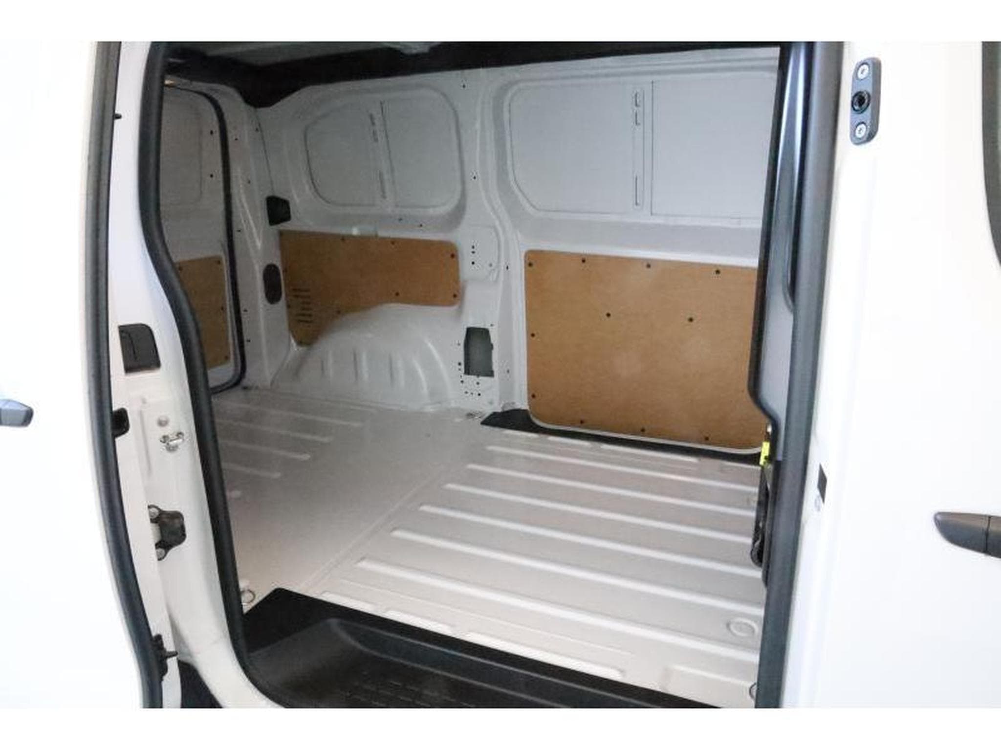 Opel Vivaro C (2025) - Photo 8