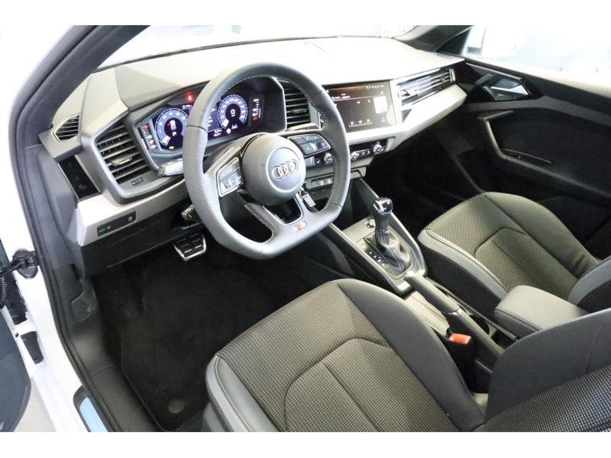 Audi A1 Advanced (2026) - Photo 13