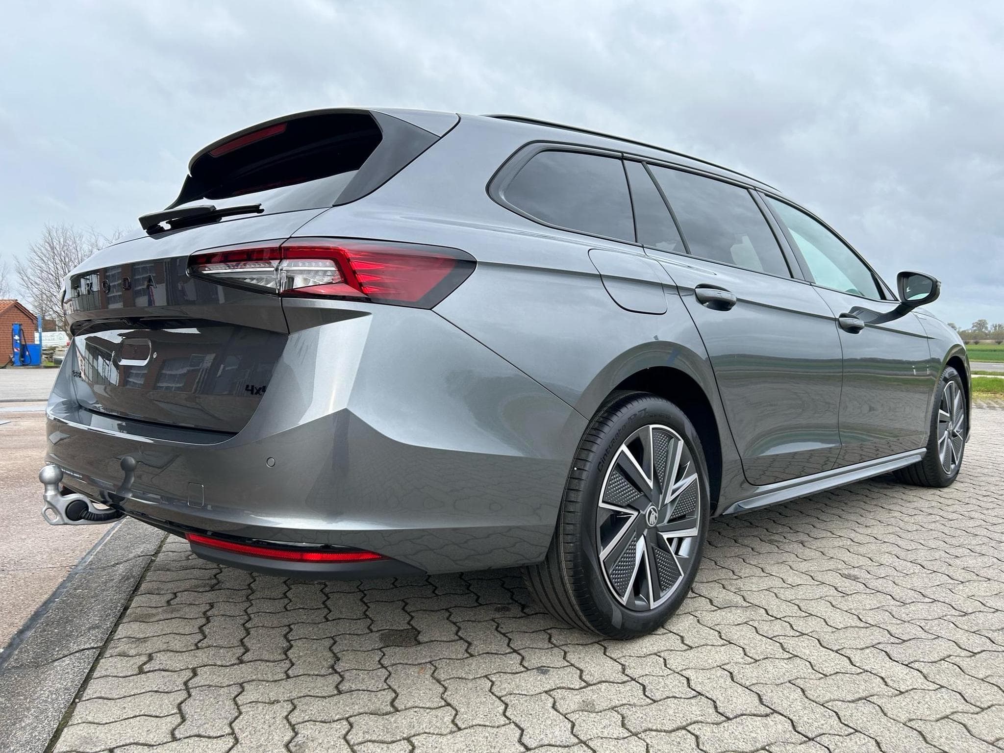 Skoda Superb Sportline (2026) - Photo 19