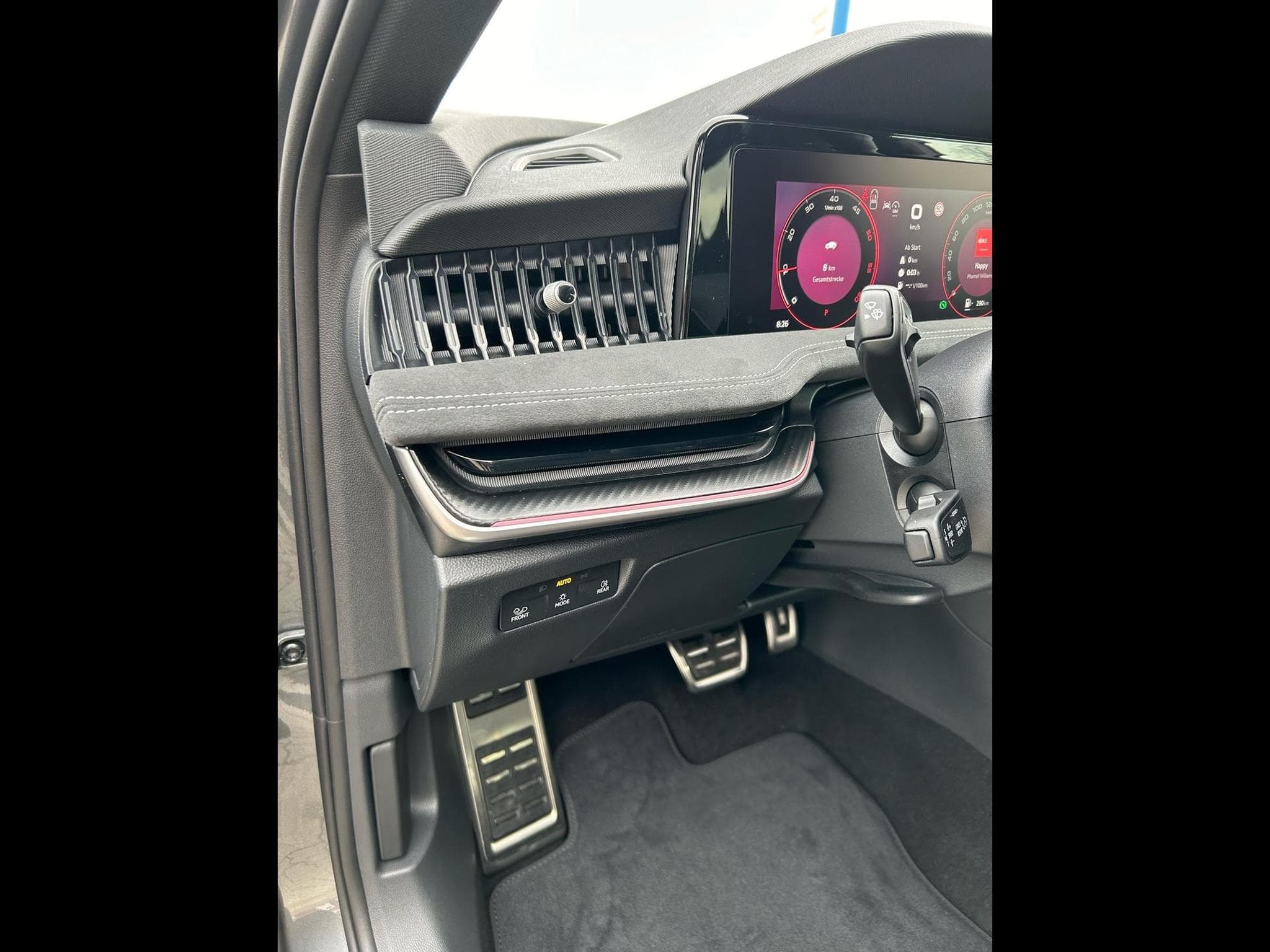 Skoda Superb Sportline (2026) - Photo 4