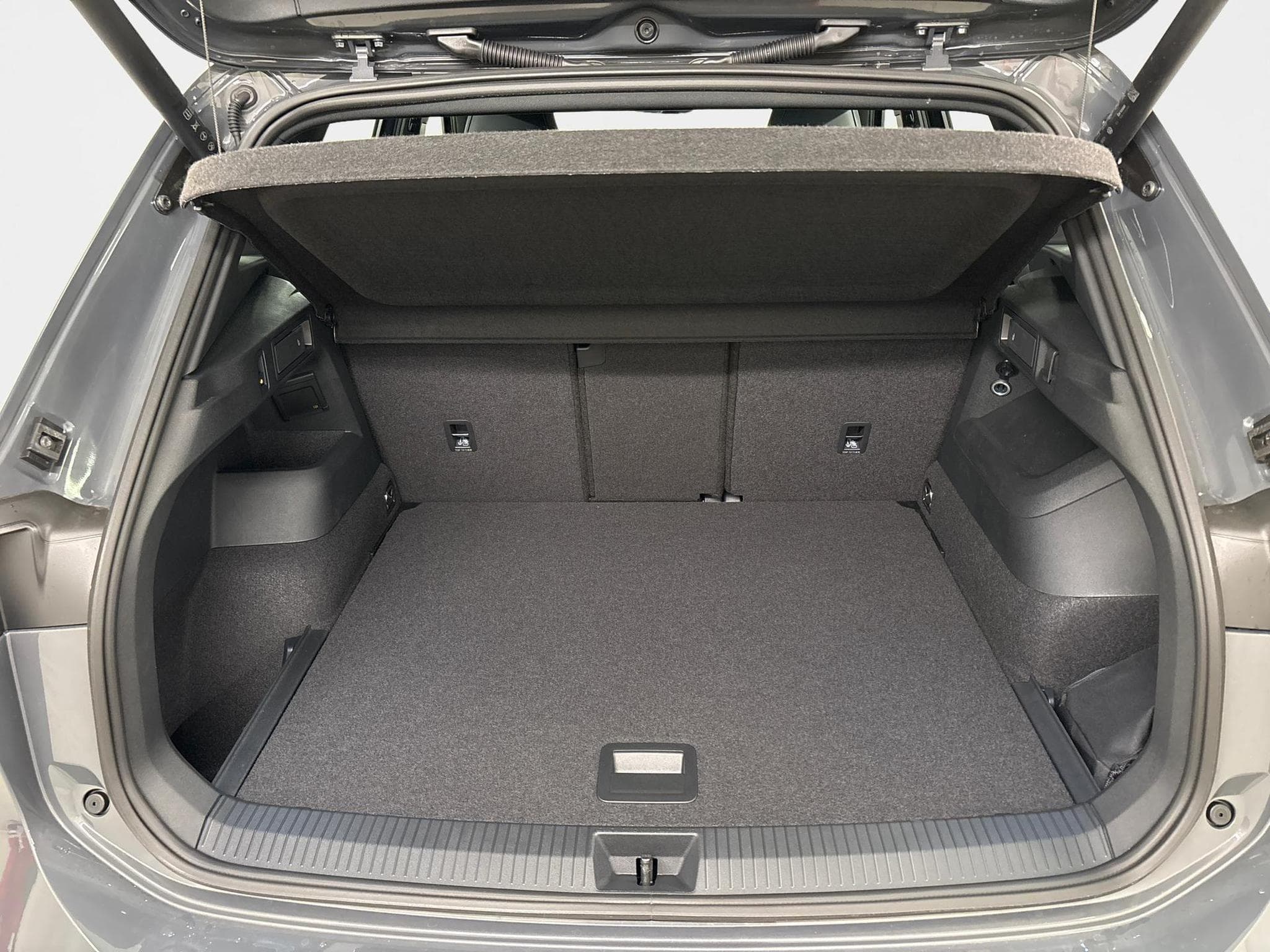 VW Tiguan R-Line (2026) - Photo 11