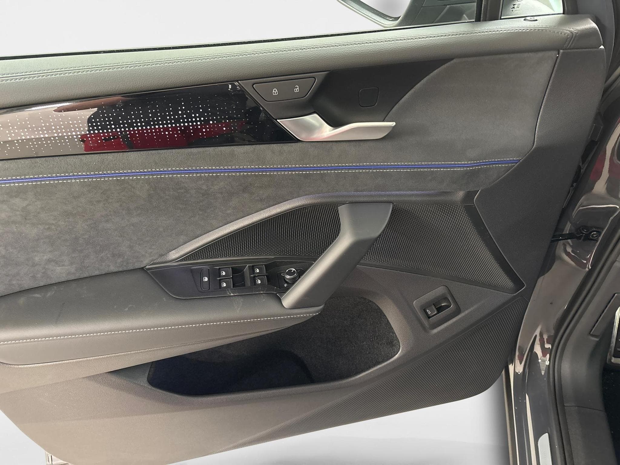 VW Tiguan R-Line (2026) - Photo 19