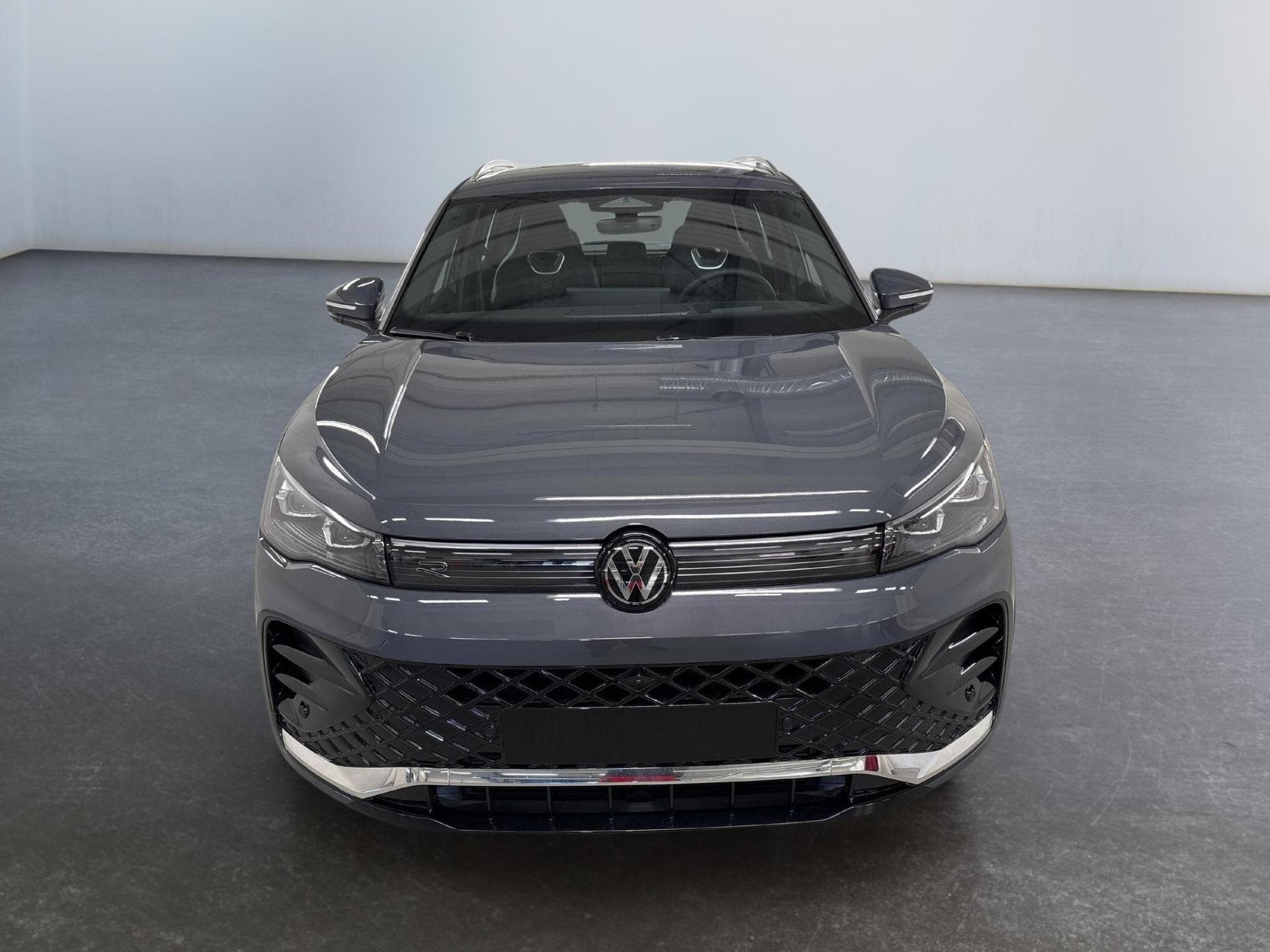 VW Tiguan R-Line (2026) - Photo 2