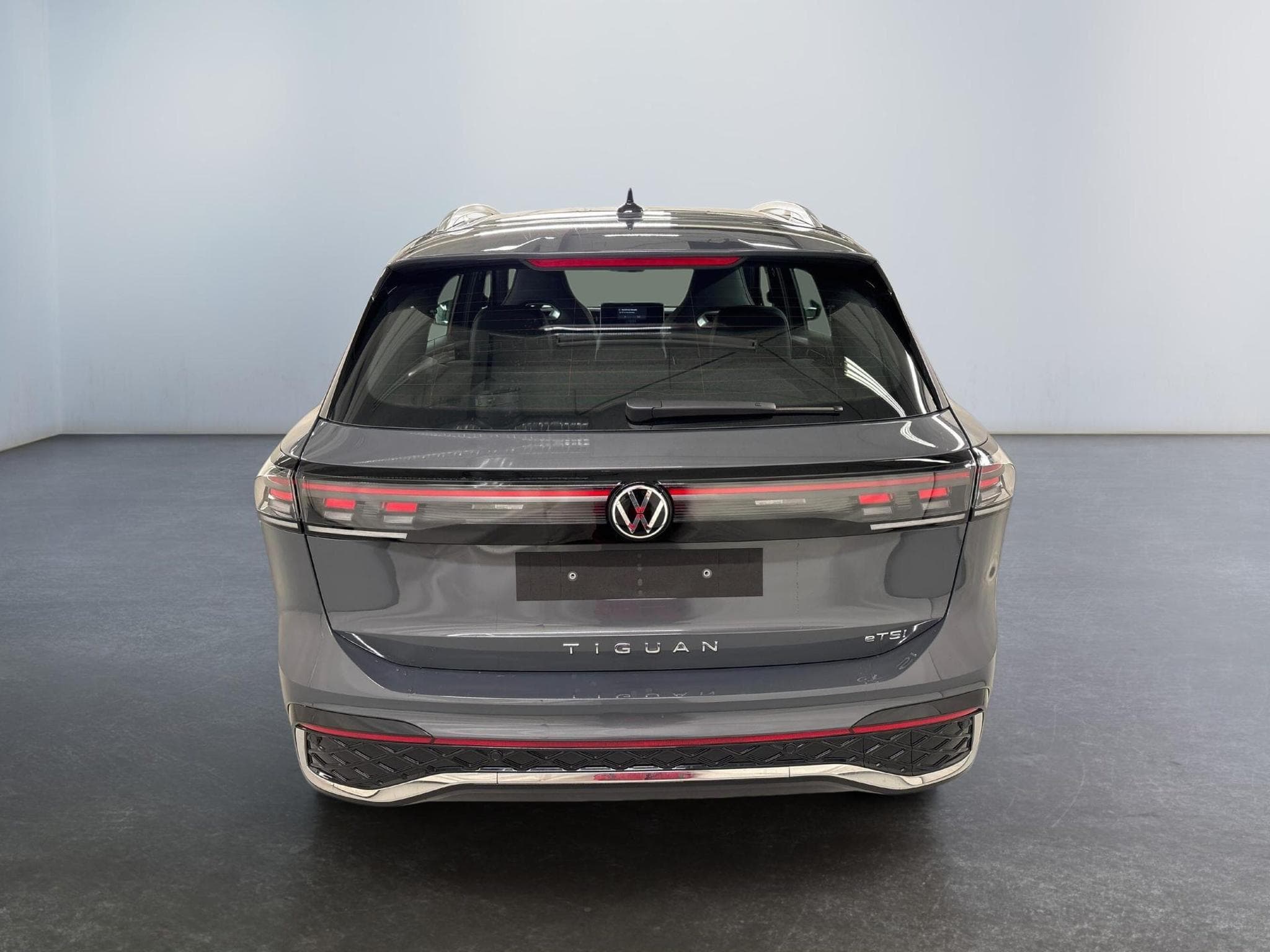 VW Tiguan R-Line (2026) - Photo 6